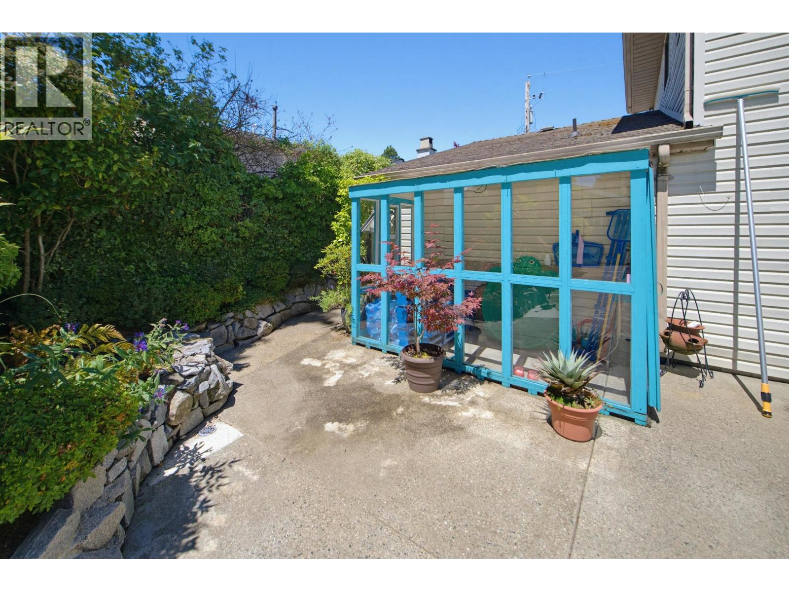 5494 50 Avenue Property Photo 32
