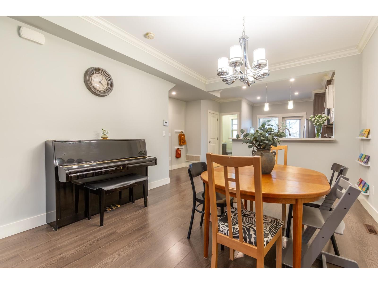 60 19097 64 Avenue Property Photo 12