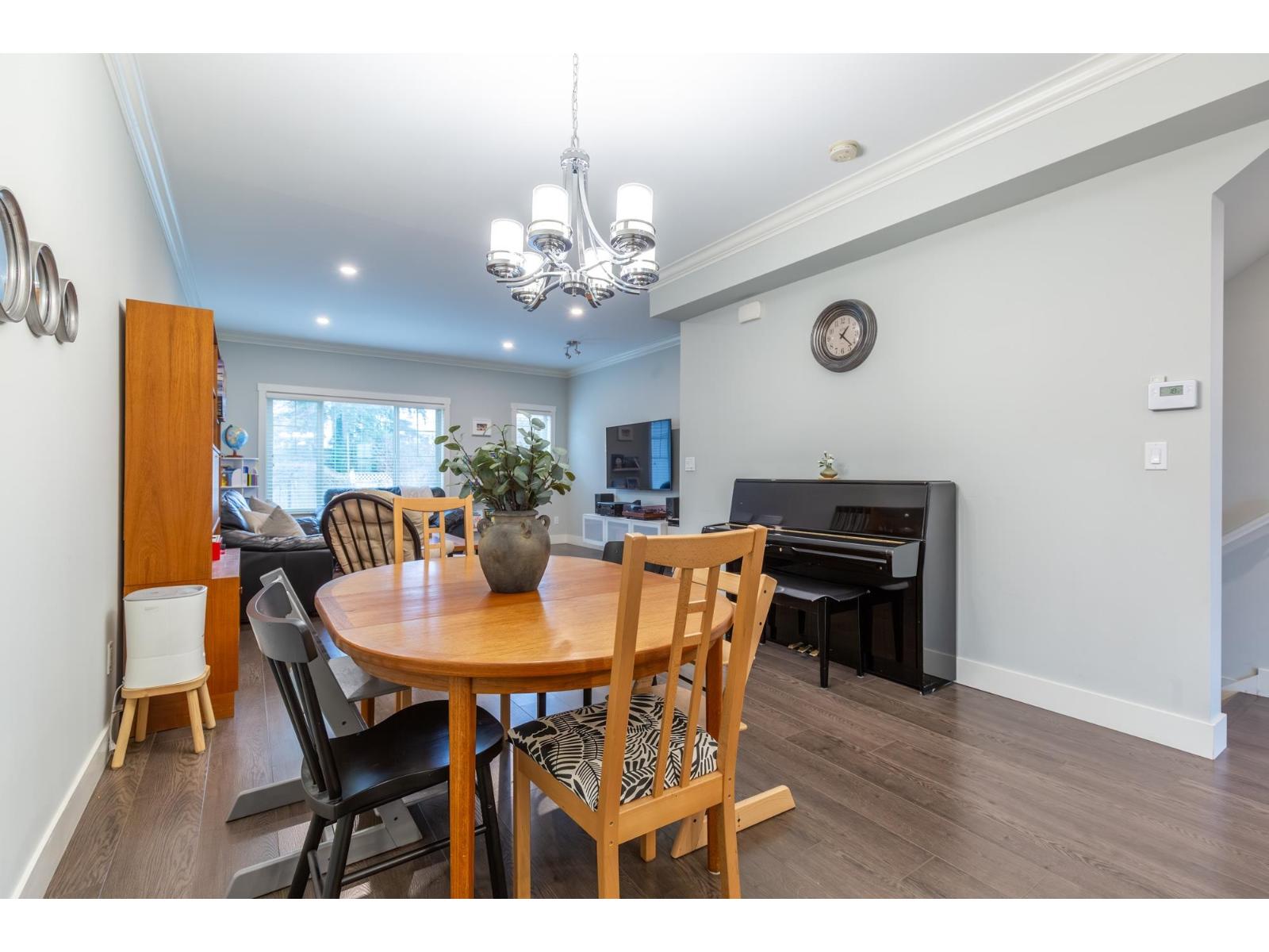 60 19097 64 Avenue Property Photo 14