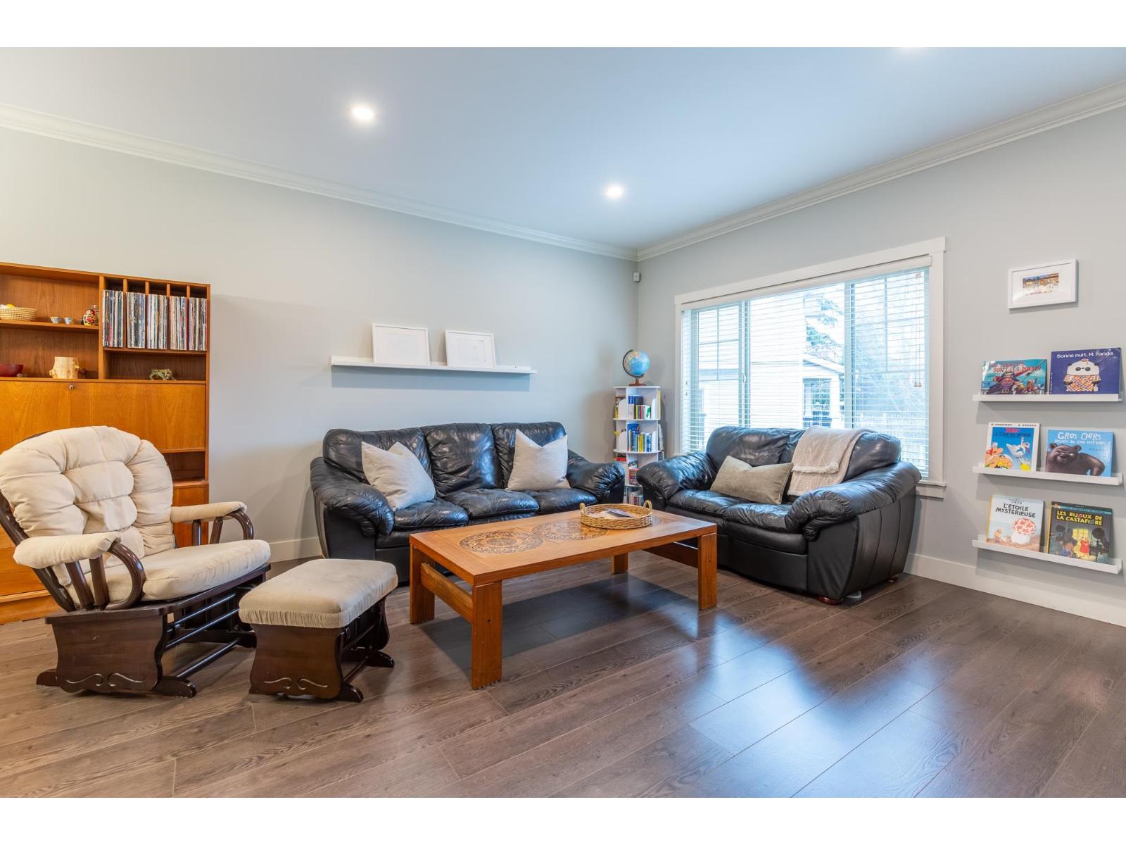 60 19097 64 Avenue Property Photo 16