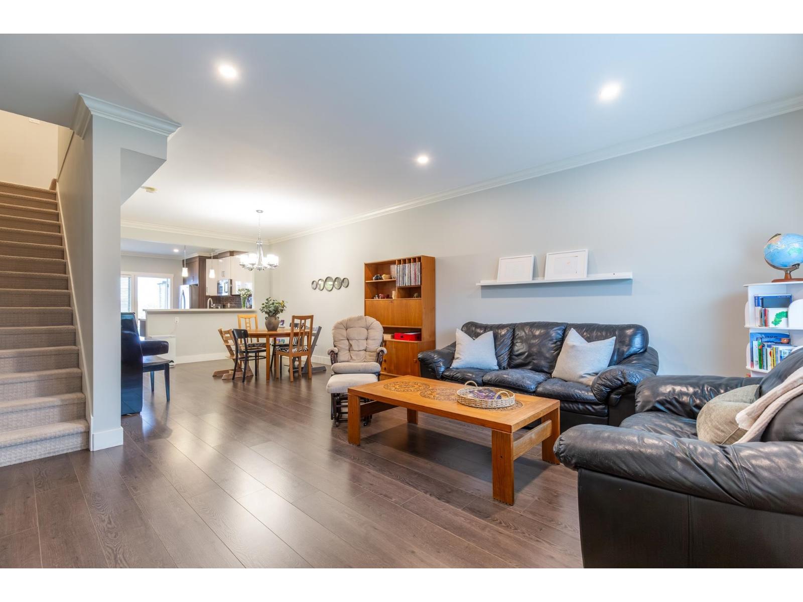 60 19097 64 Avenue Property Photo 17
