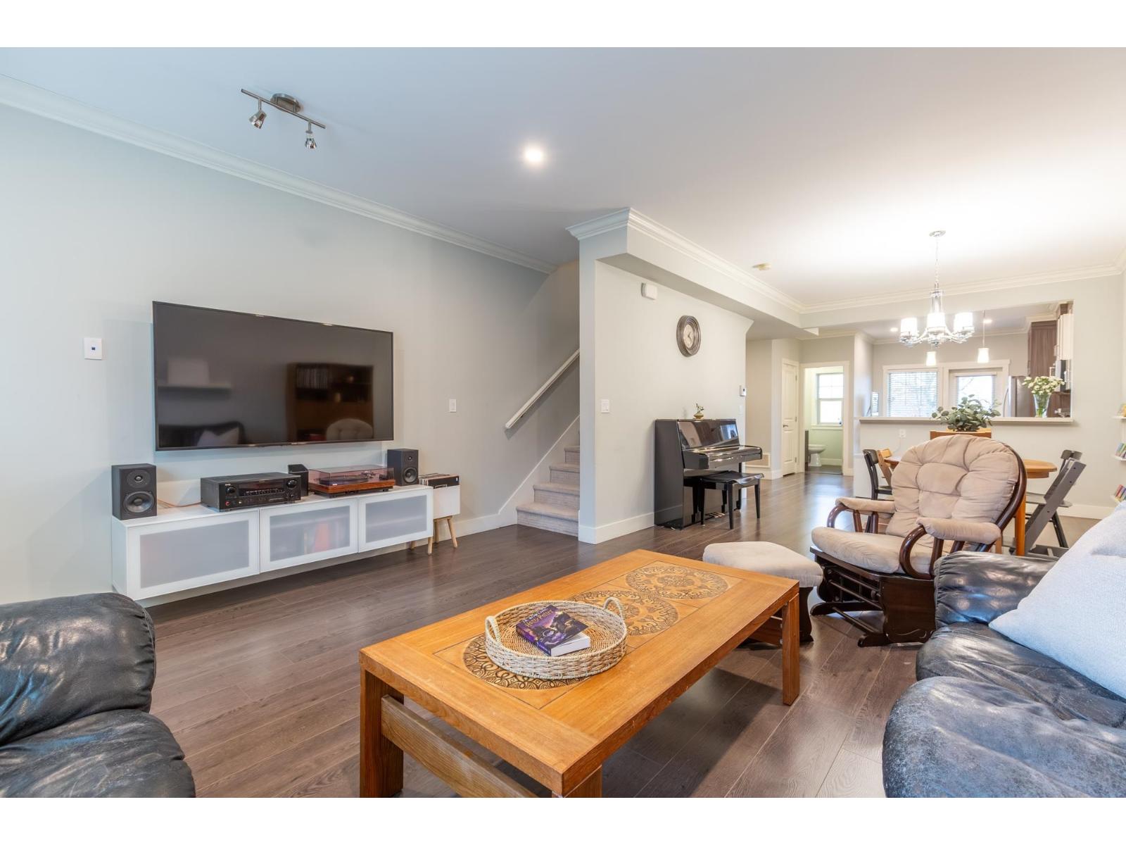 60 19097 64 Avenue Property Photo 18