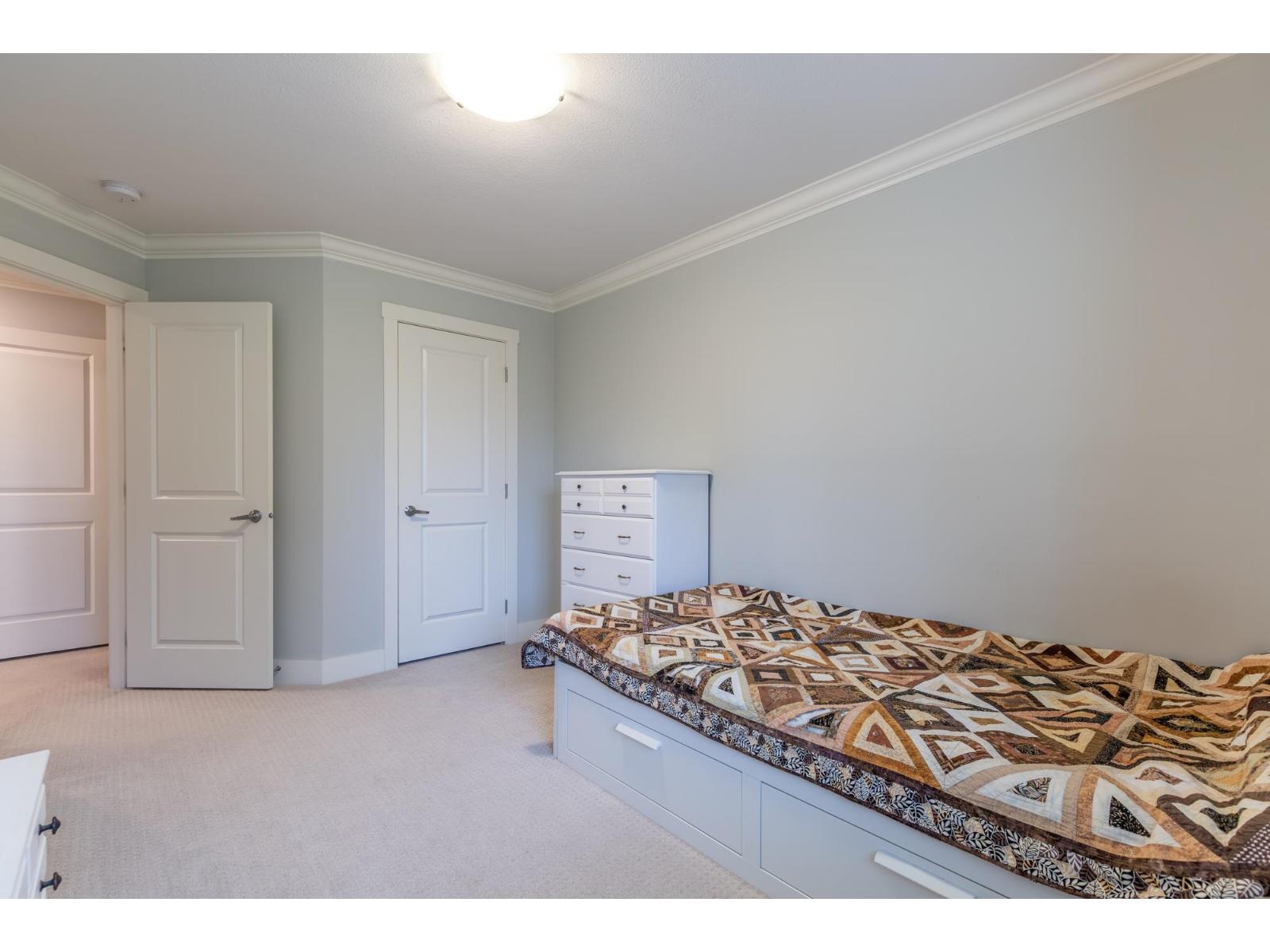 60 19097 64 Avenue Property Photo 26