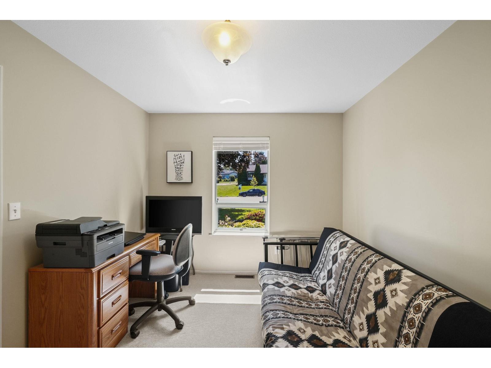5742 190 Street Property Photo 16