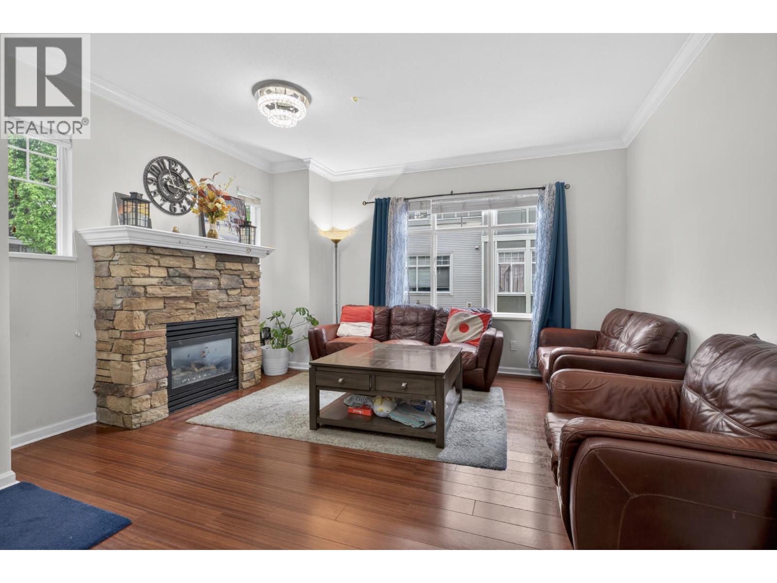 25 1010 Ewen Avenue Property Photo 8
