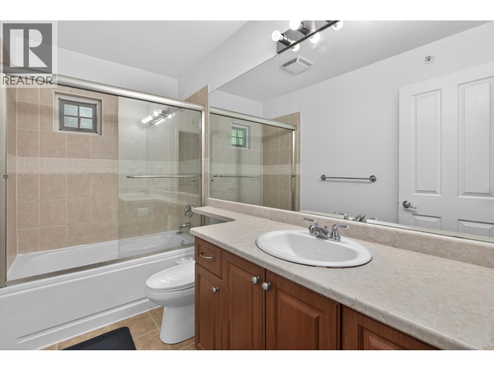 25 1010 Ewen Avenue Property Photo 14