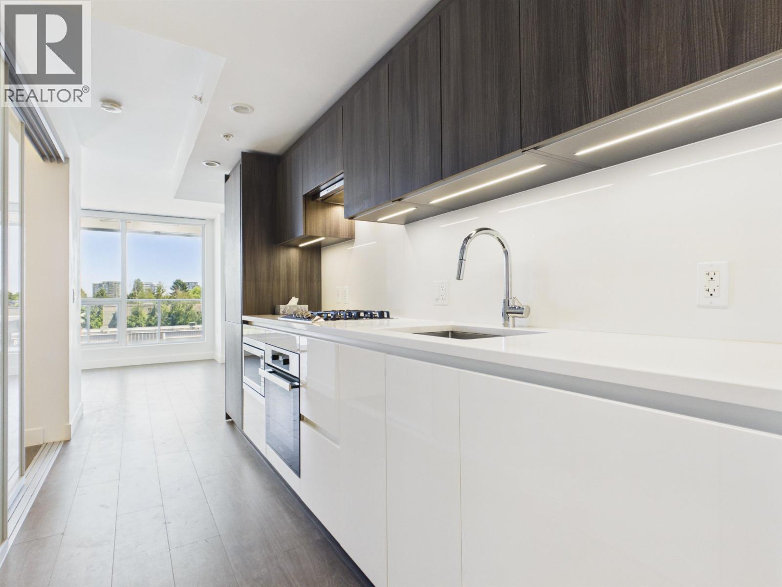 530 8133 Cook Road Property Photo 10