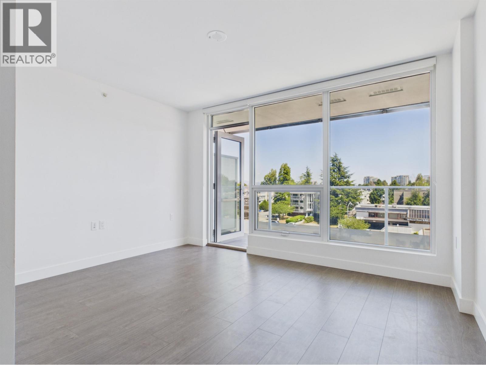 530 8133 Cook Road Property Photo 11