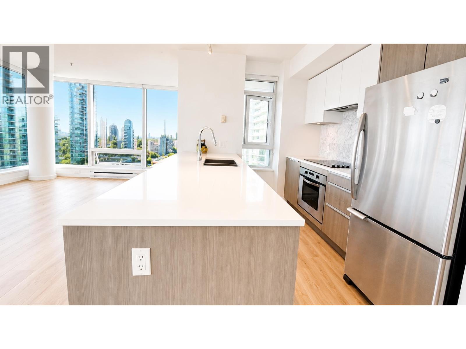 1702 6461 Telford Avenue Property Photo 8