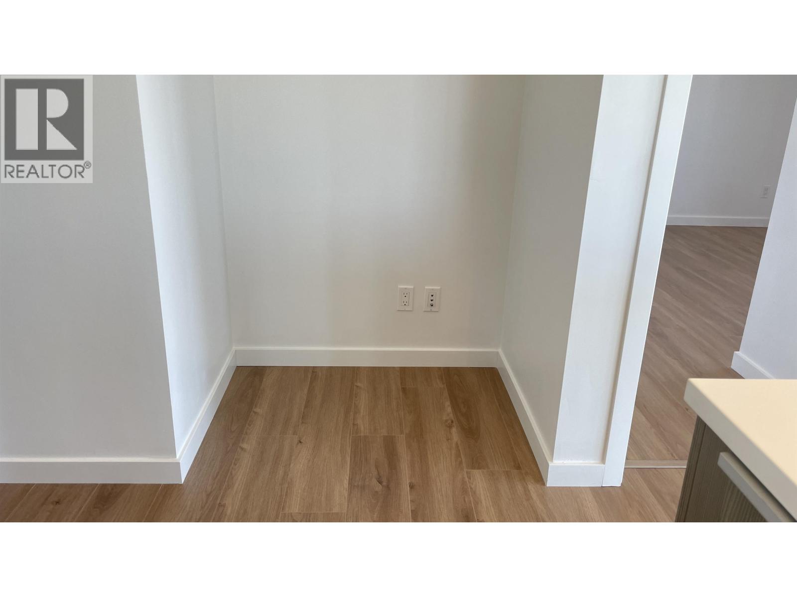 1702 6461 Telford Avenue Property Photo 17