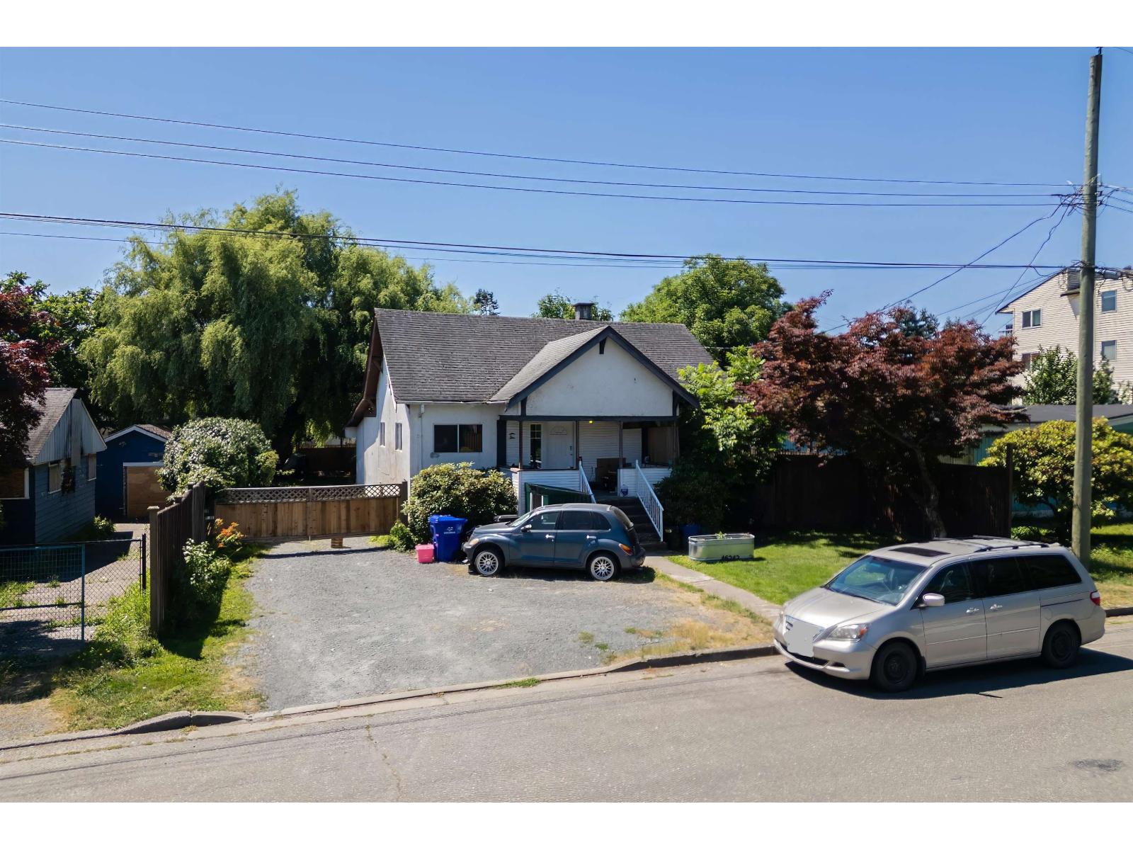 46242 Margaret Avenue Property Photo 2