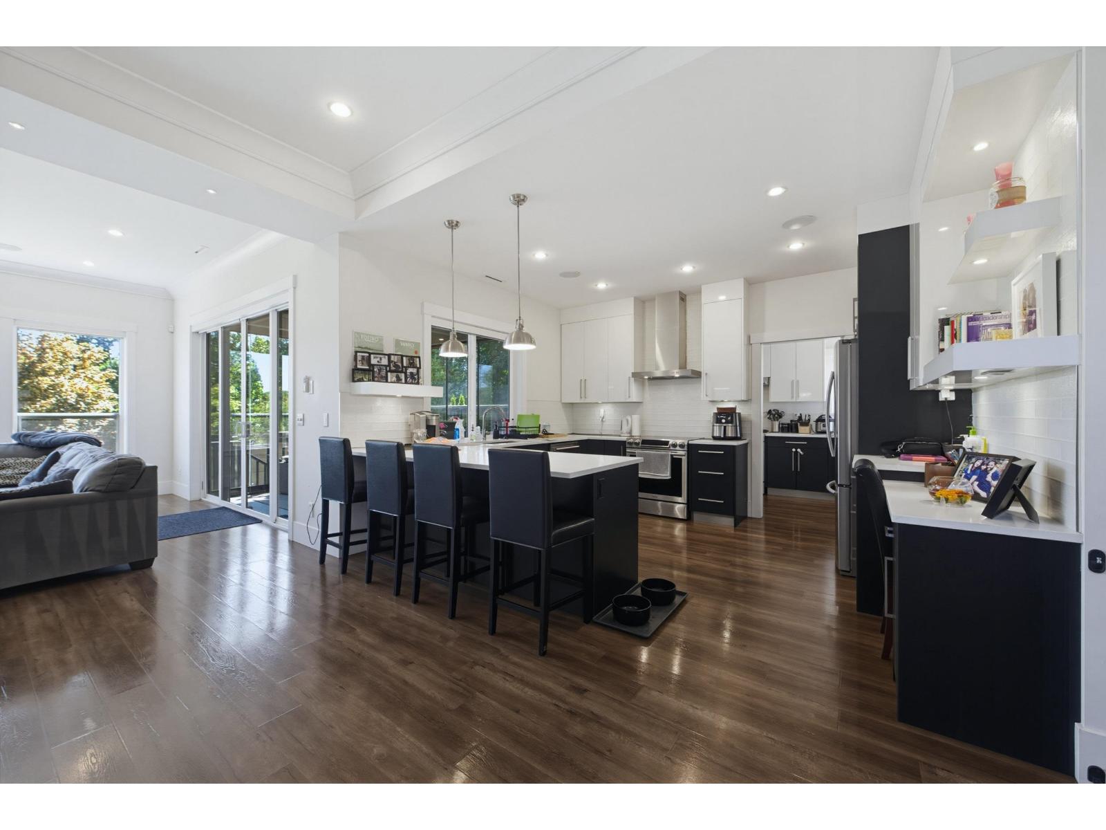 15868 105a Avenue Property Photo 6