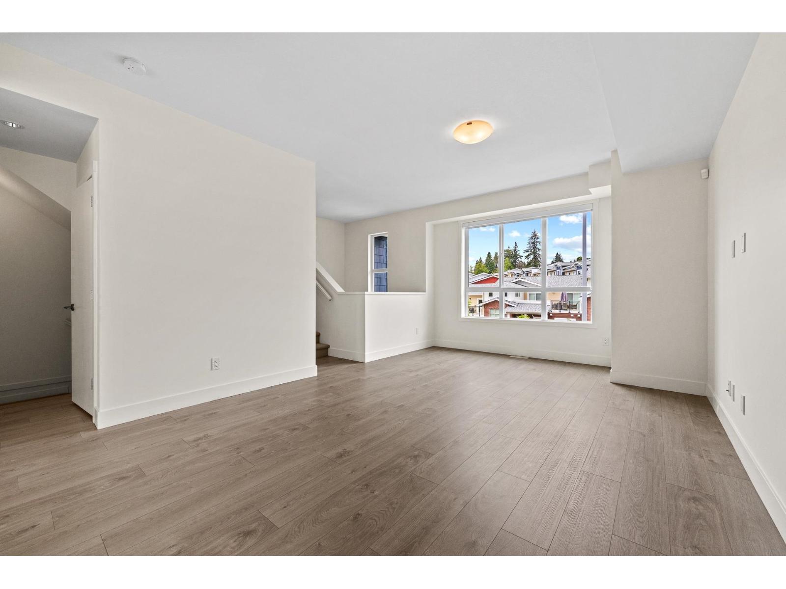 16 16560 17a Avenue Property Photo 8