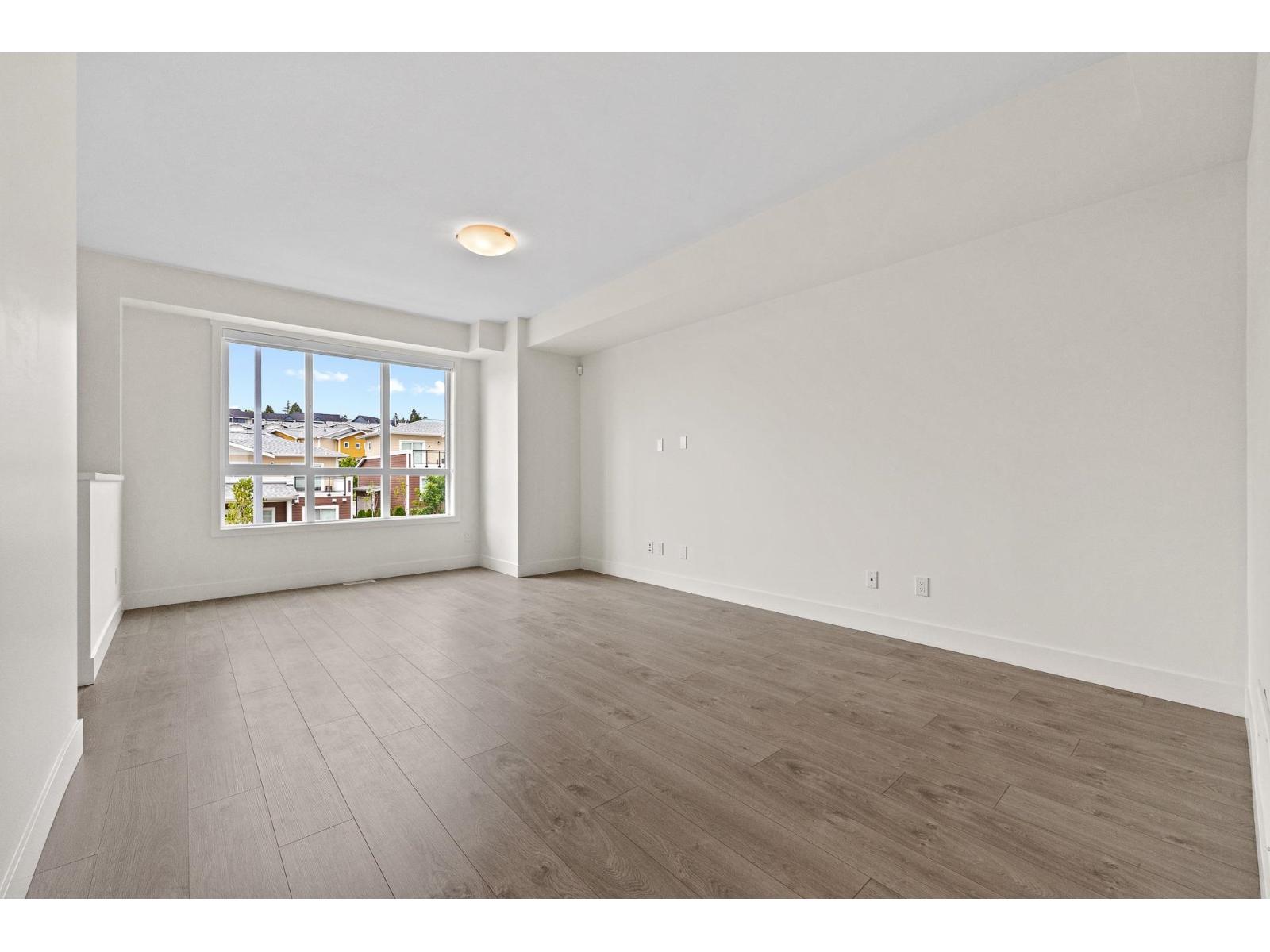16 16560 17a Avenue Property Photo 9