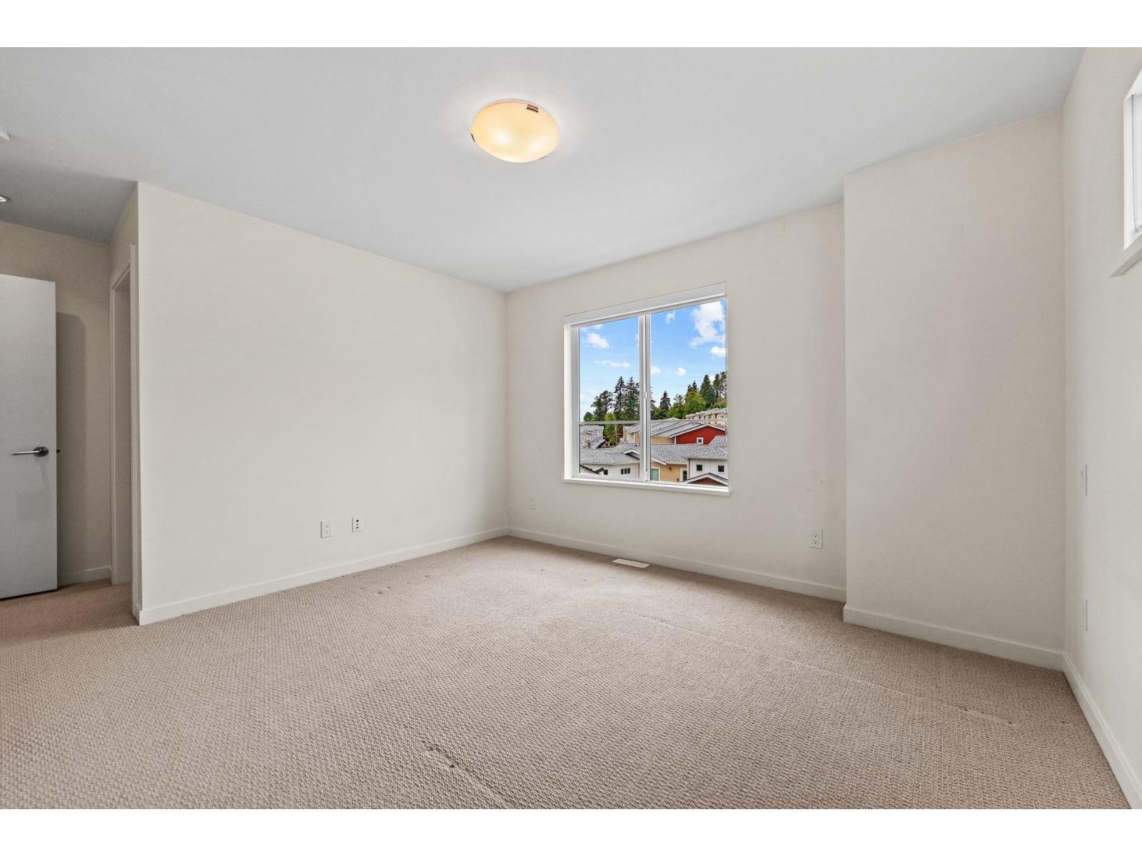 16 16560 17a Avenue Property Photo 22