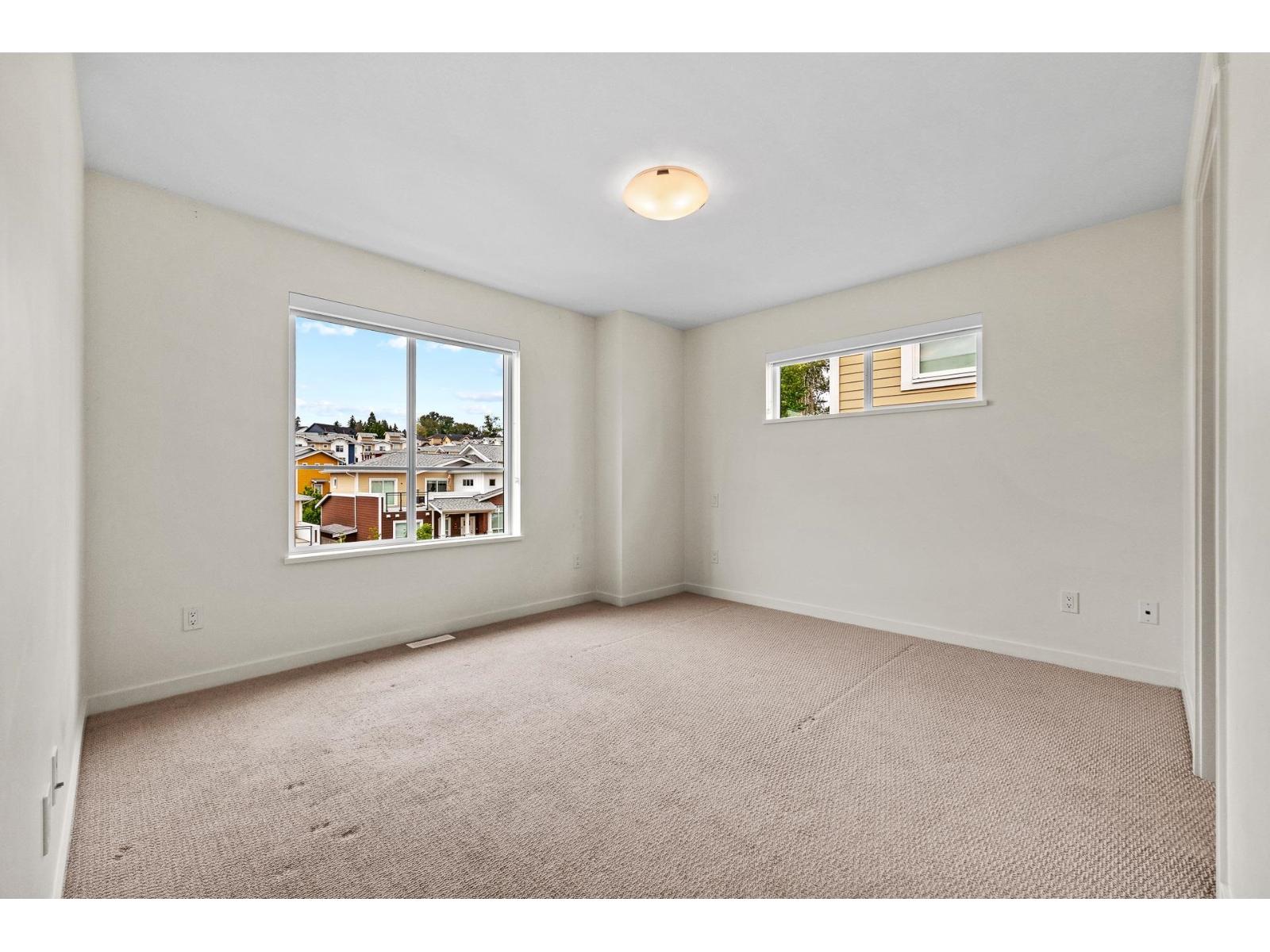 16 16560 17a Avenue Property Photo 23