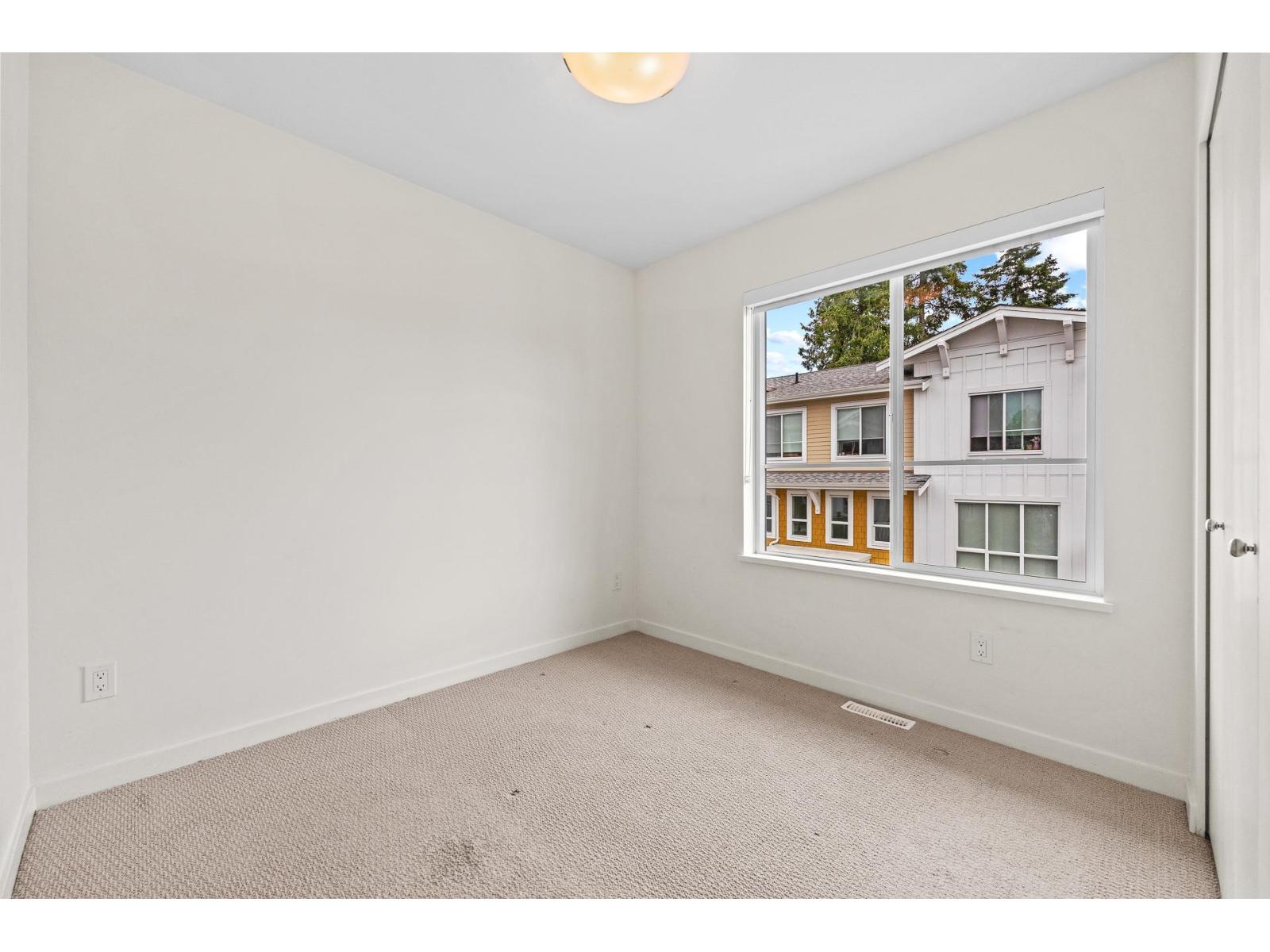 16 16560 17a Avenue Property Photo 26