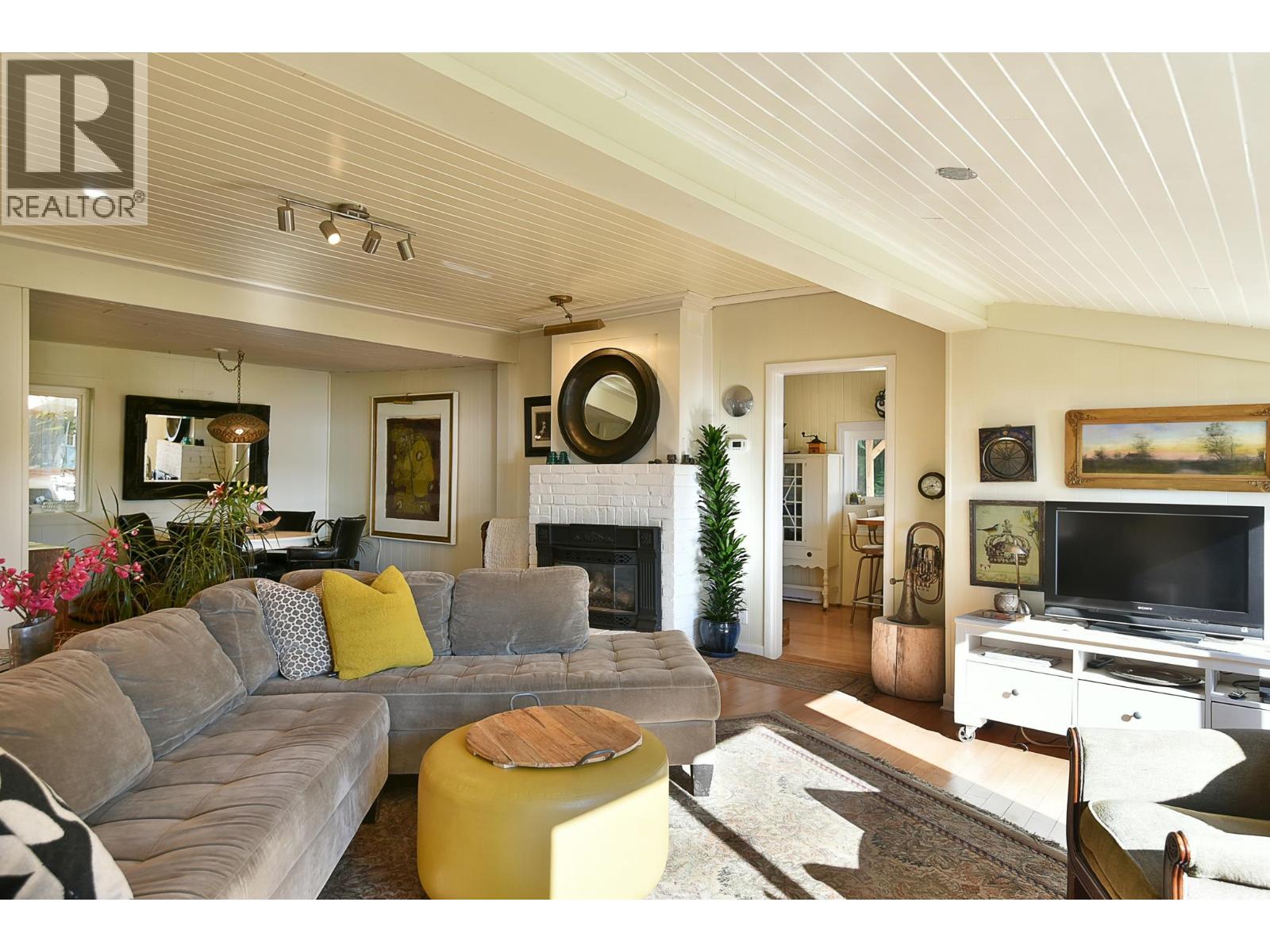 586 Bals Lane Property Photo 7