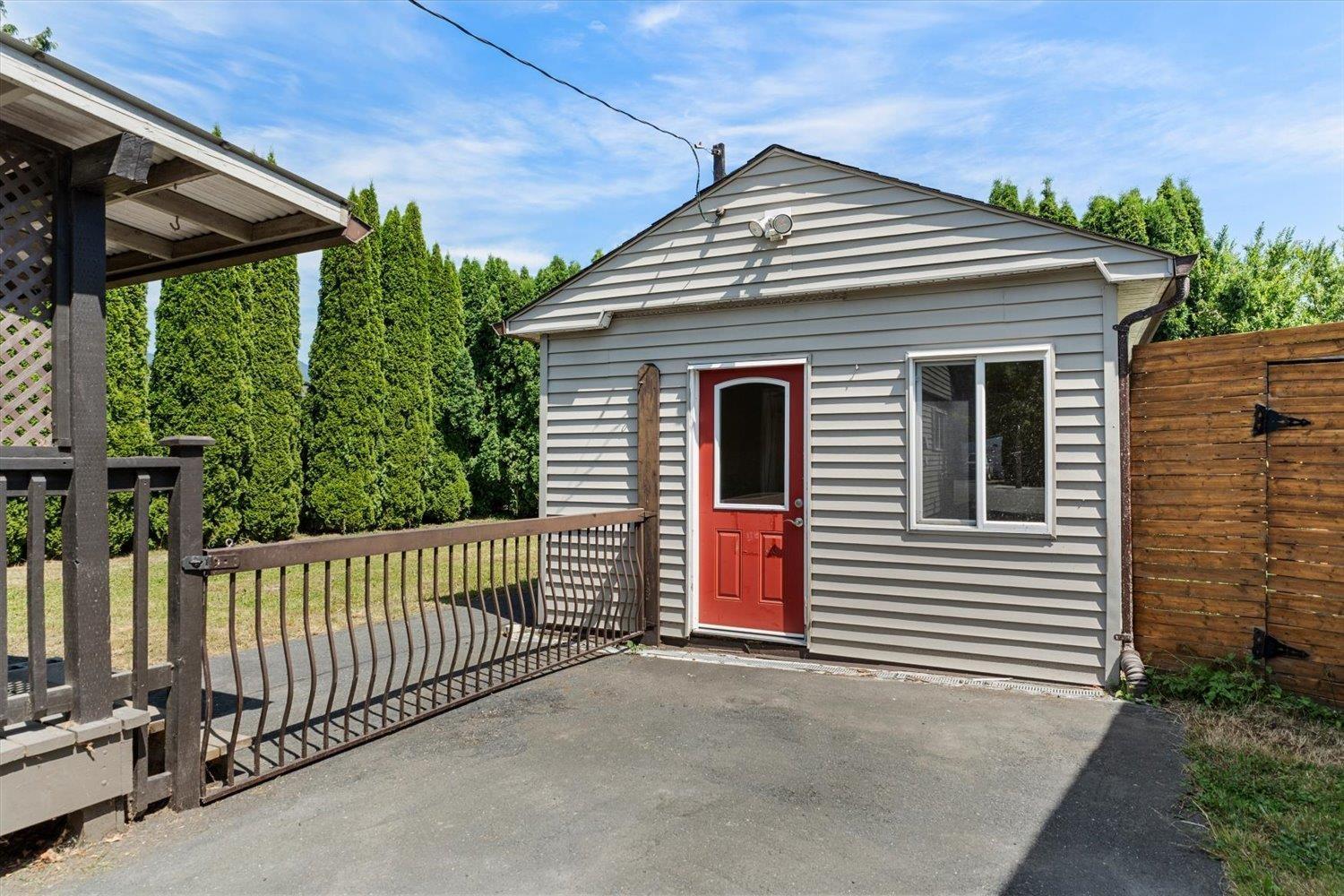 45399 Wellington Avenue Property Photo 11