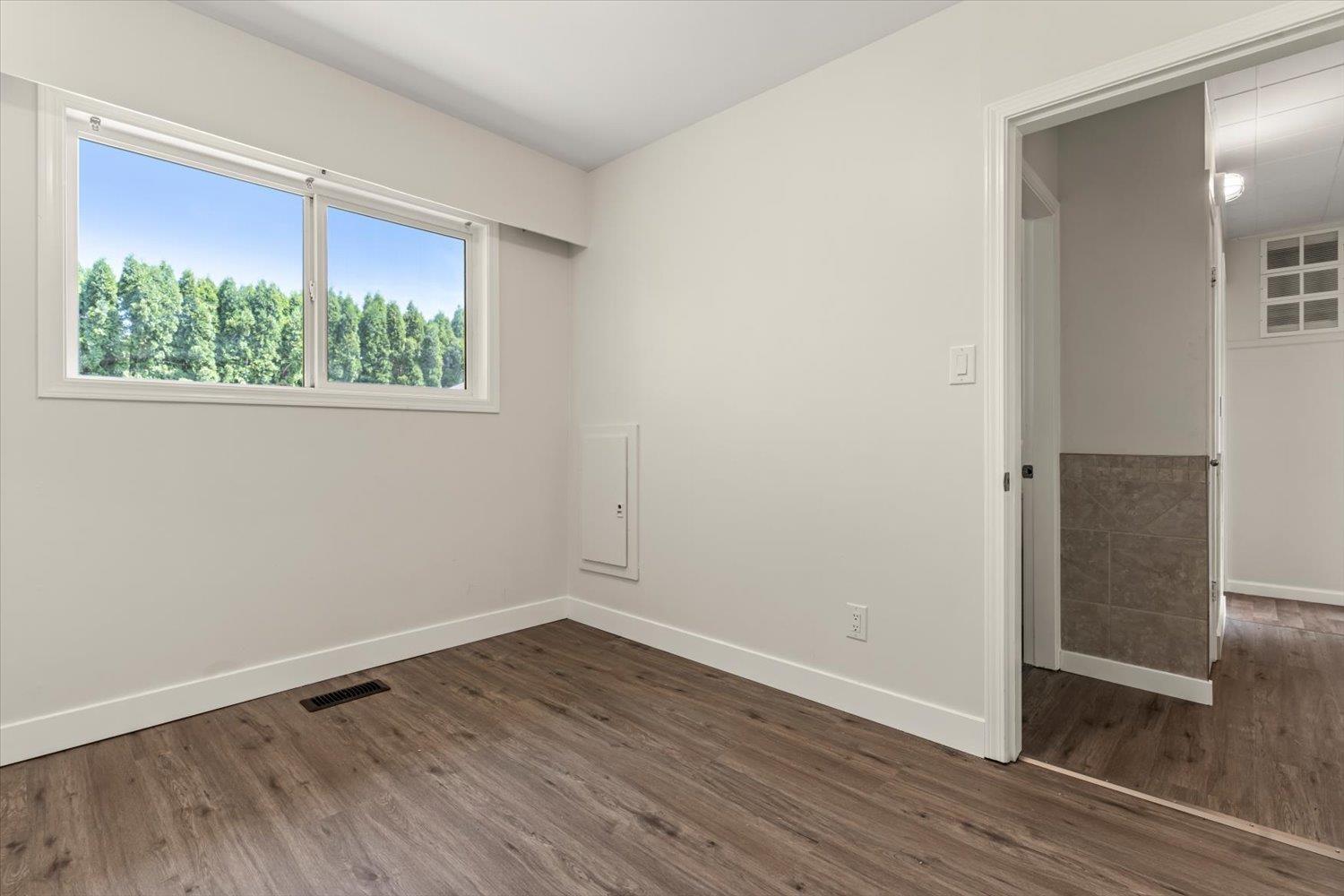 45399 Wellington Avenue Property Photo 33