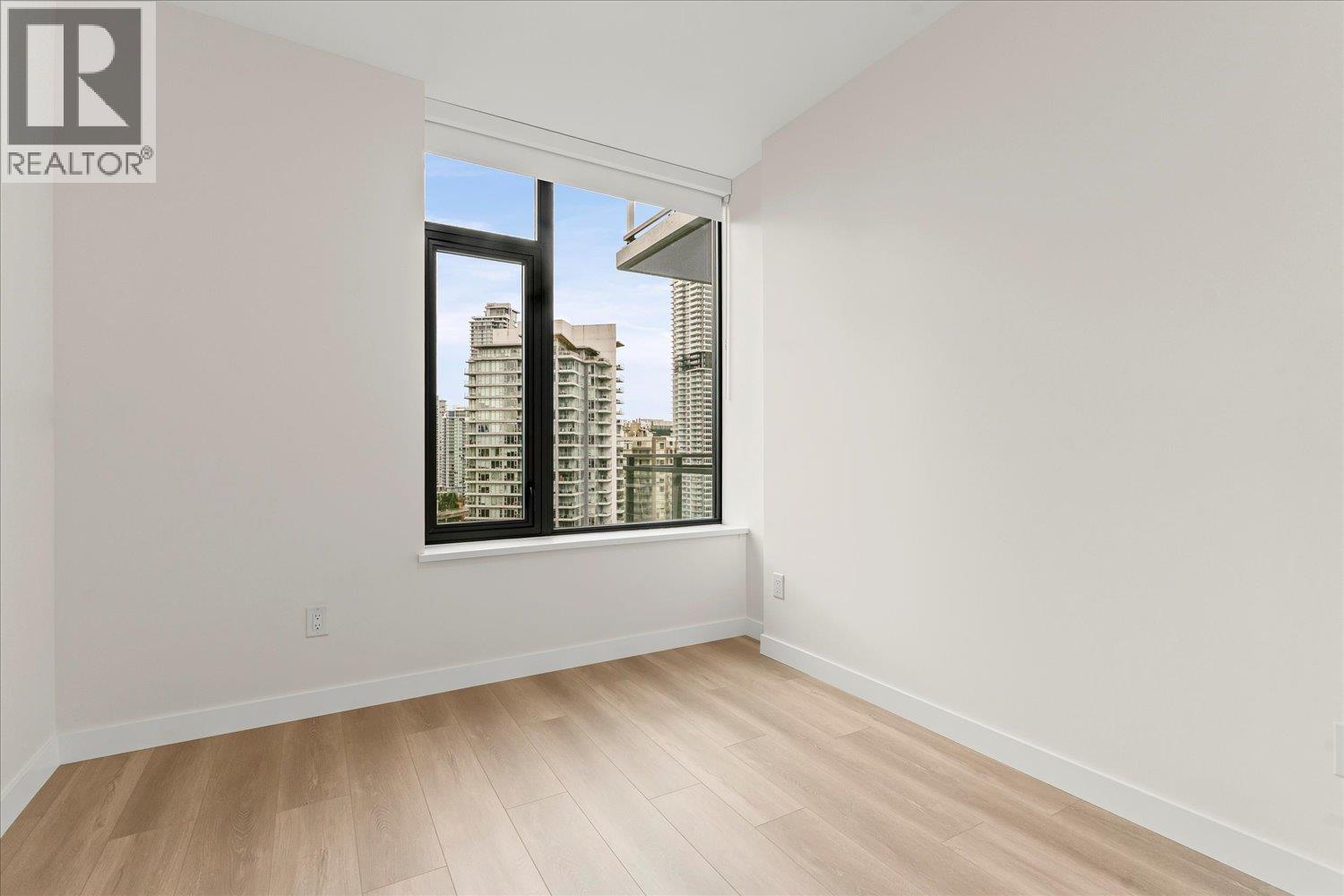 2010 626 Claremont Street Property Photo 17