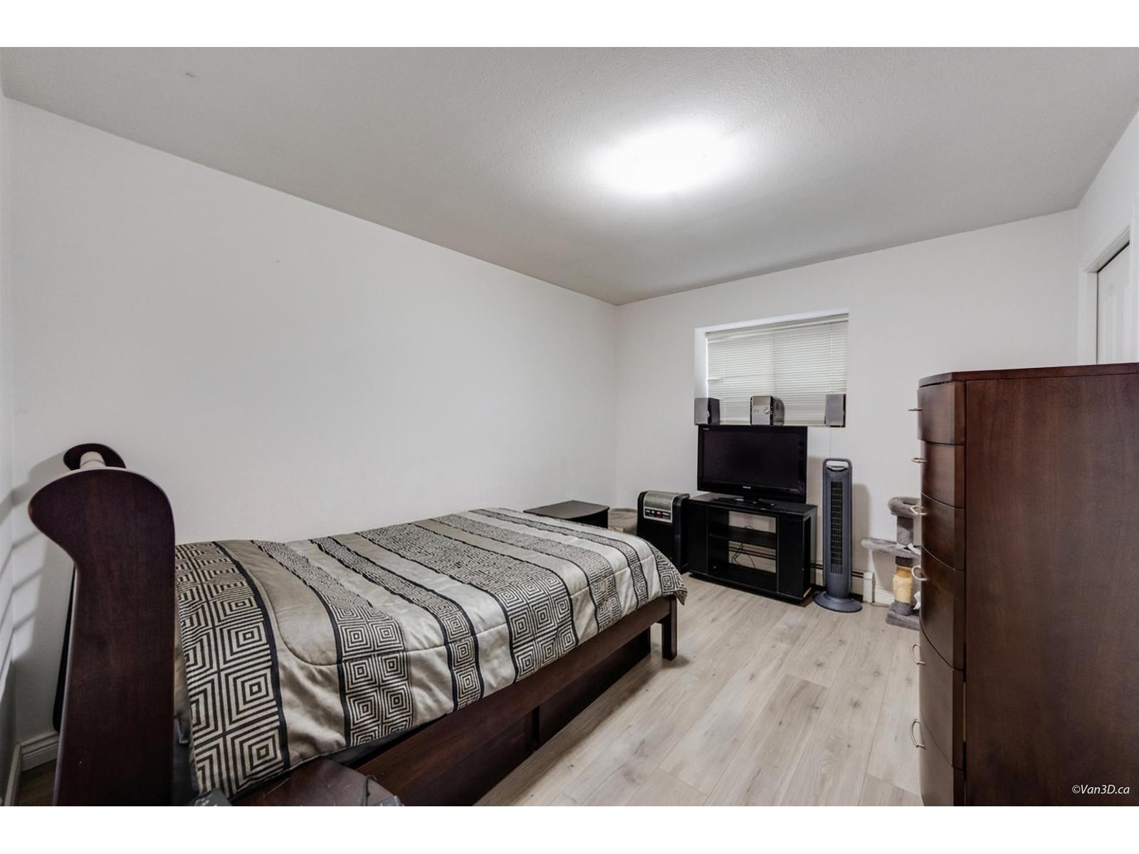 14856 69 Avenue Property Photo 8