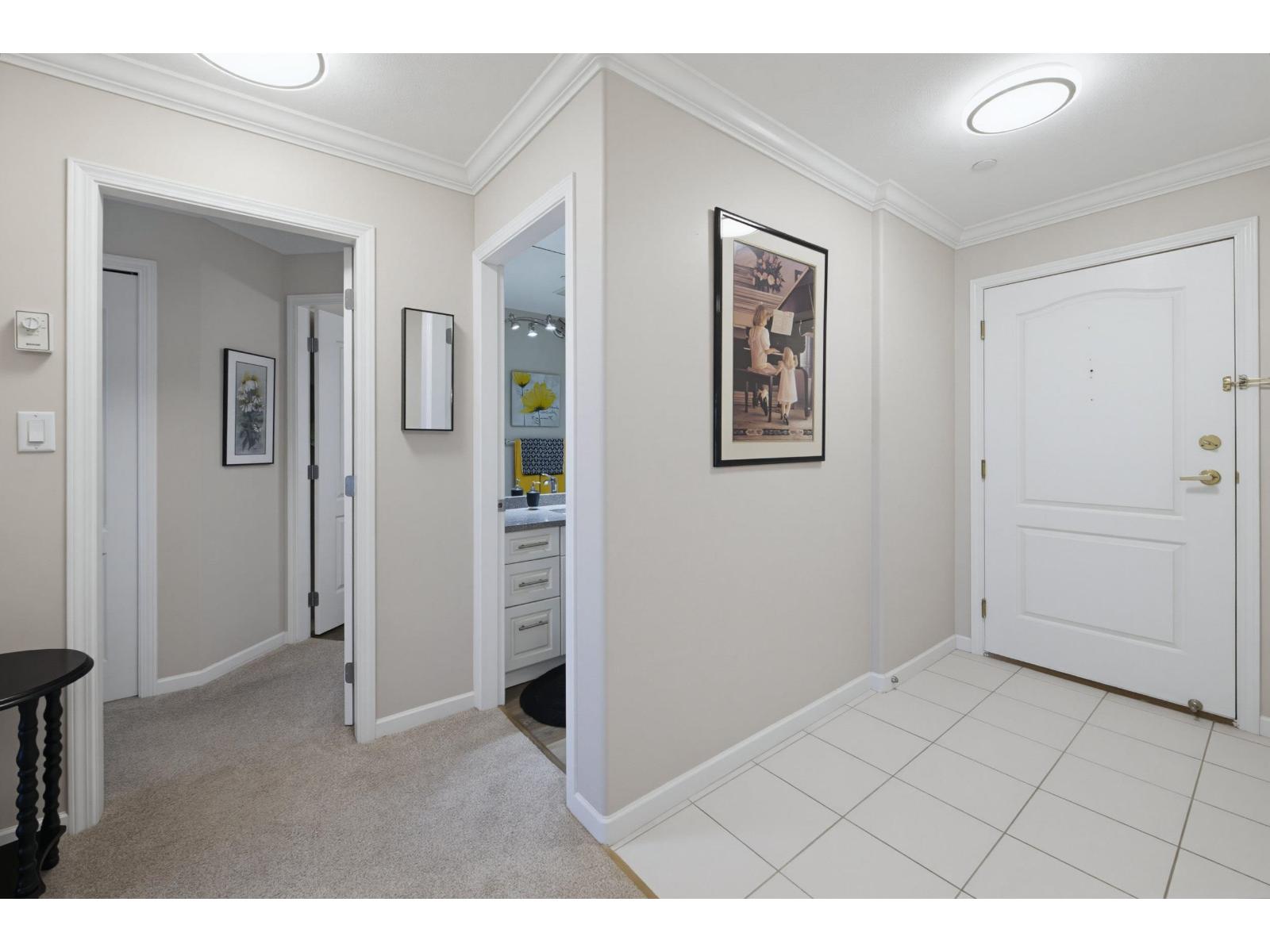 306 15290 18 Avenue Property Photo 20