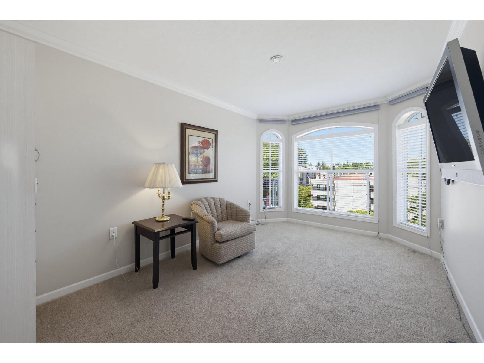 306 15290 18 Avenue Property Photo 31