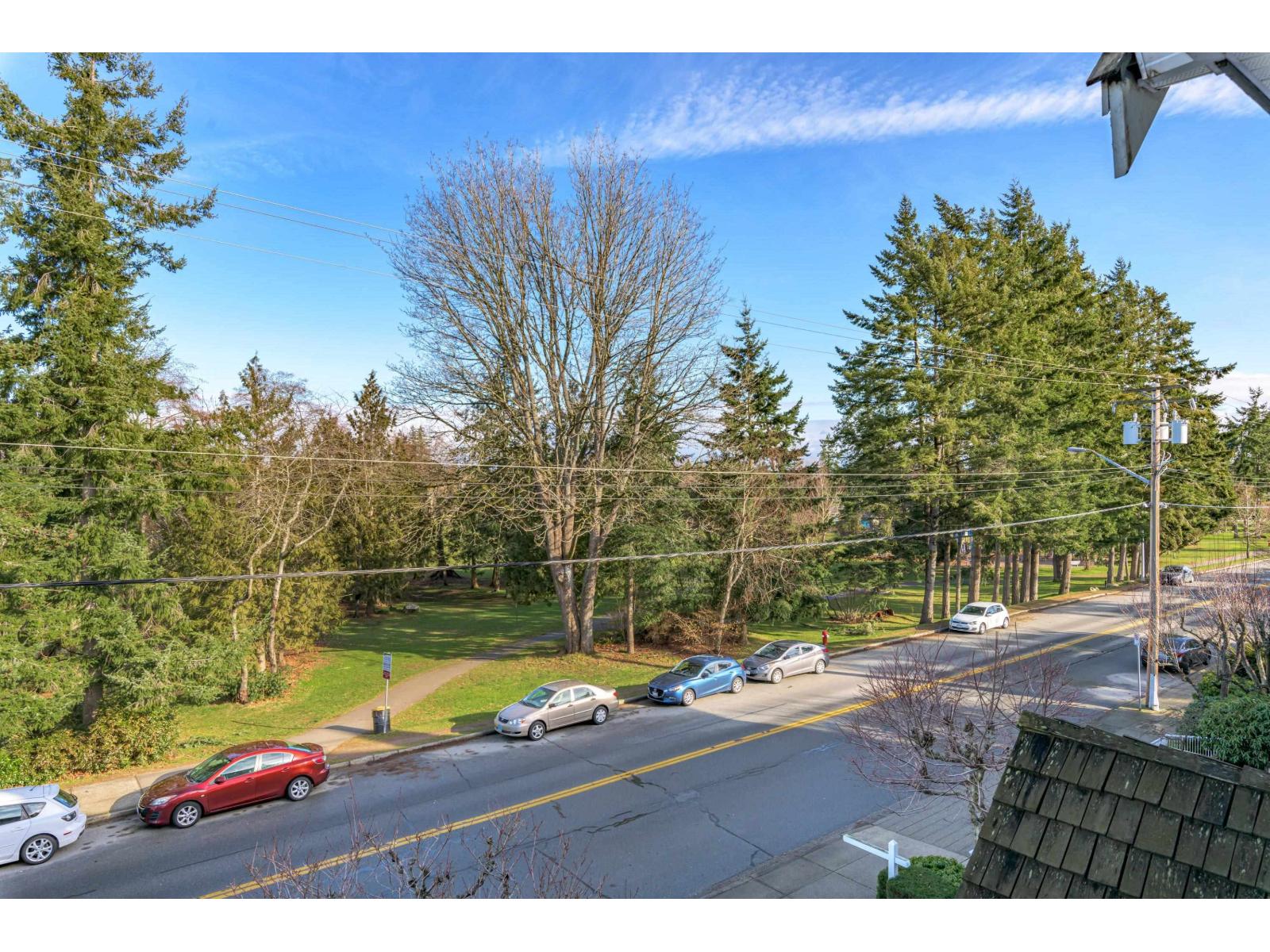 306 15290 18 Avenue Property Photo 38