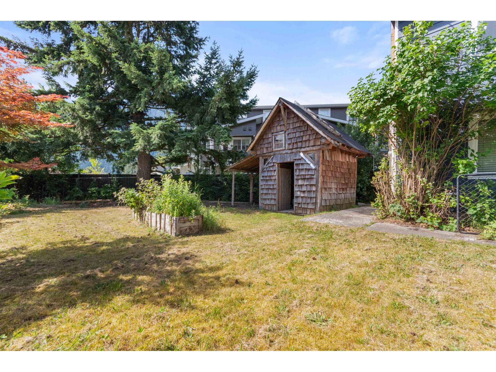 540 5th Avenue Property Photo 3