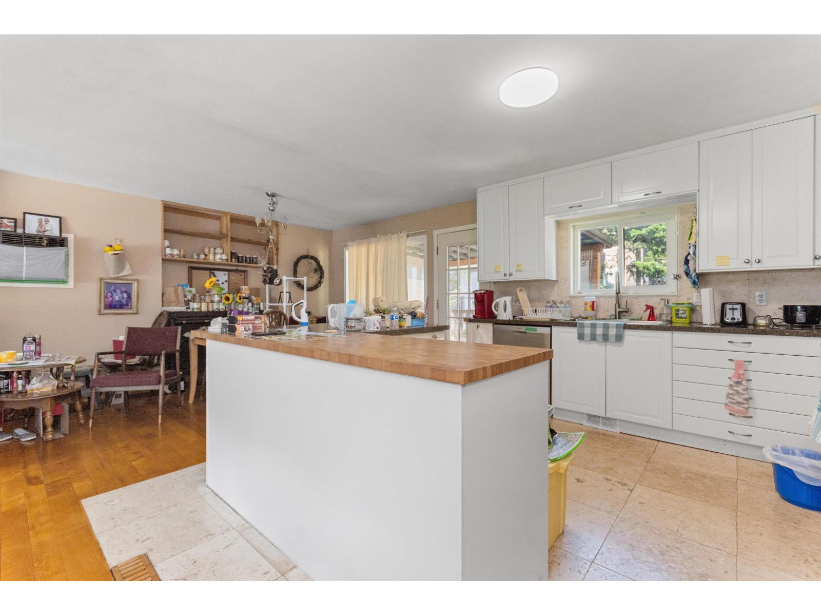 540 5th Avenue Property Photo 13
