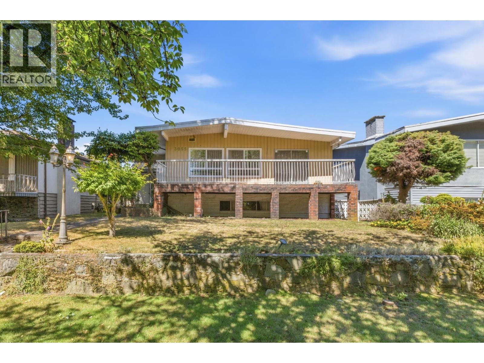 3055 ROSEMONT DRIVE