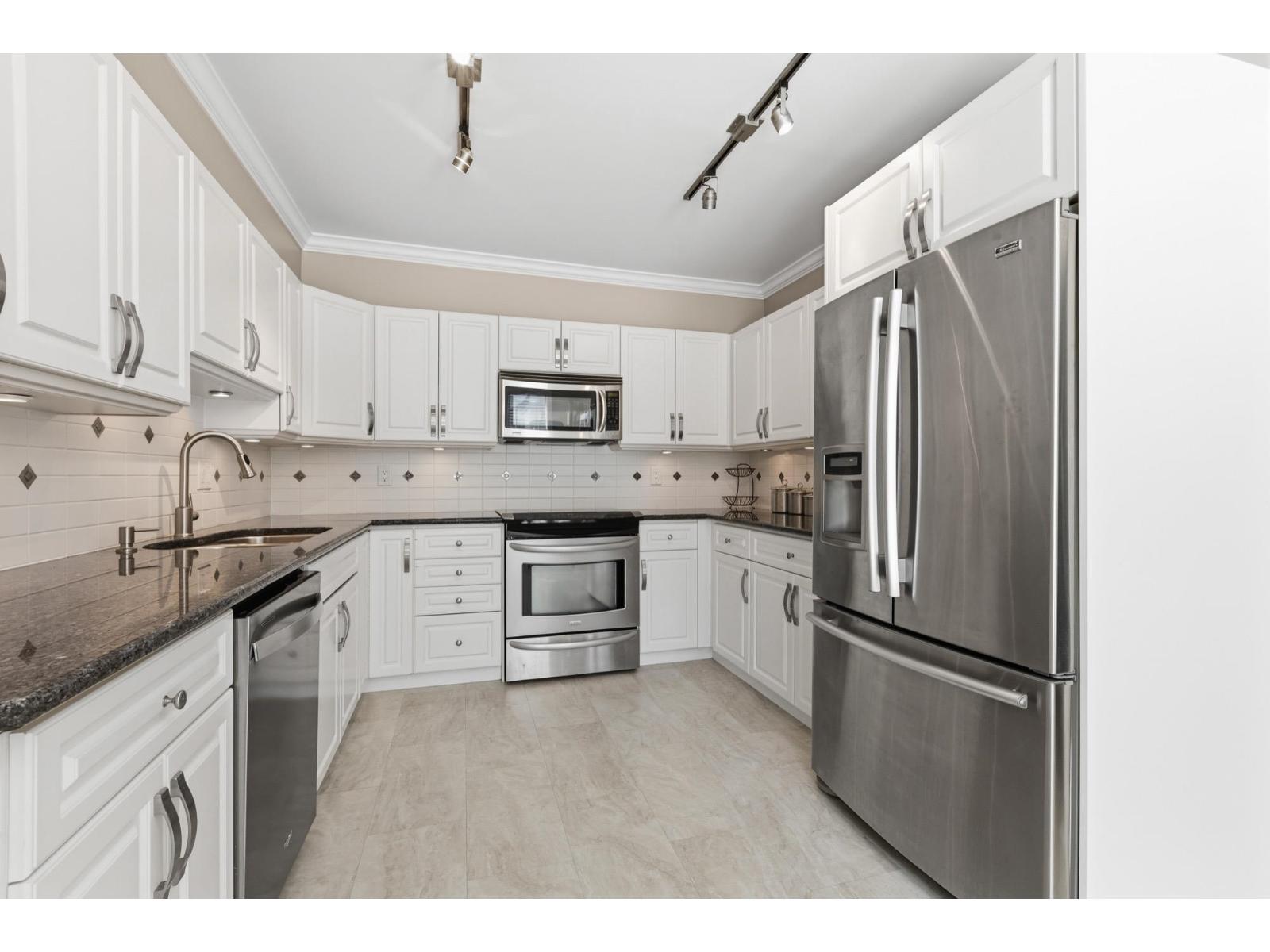 201 15169 Buena Vista Avenue Property Photo 13