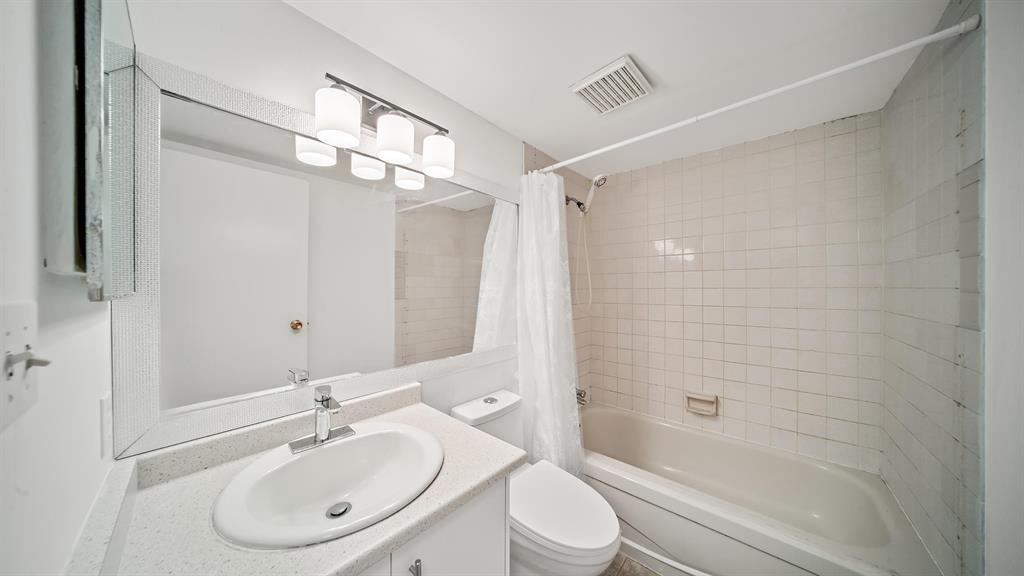 916 10620 150 Street Property Photo 13