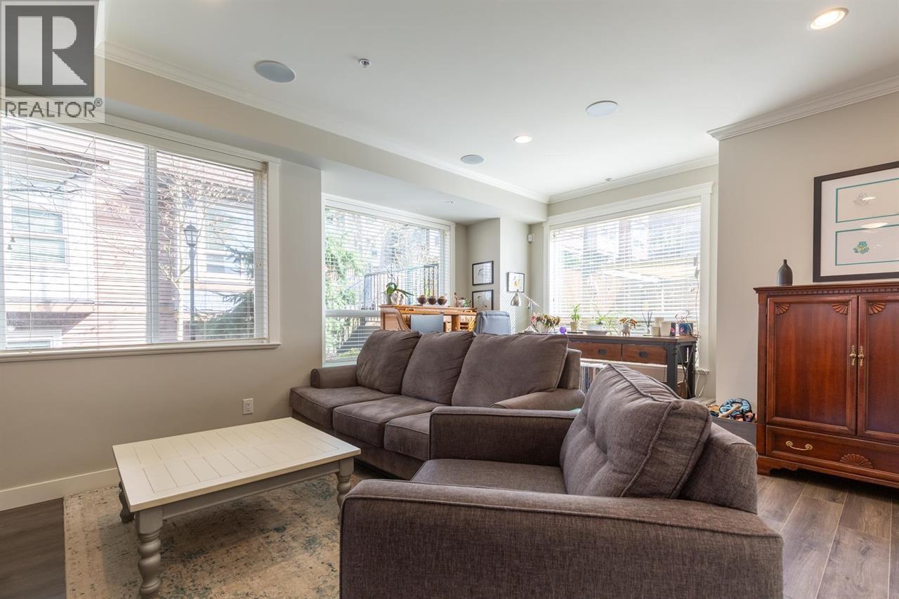 13 10480 248 Street Property Photo 7