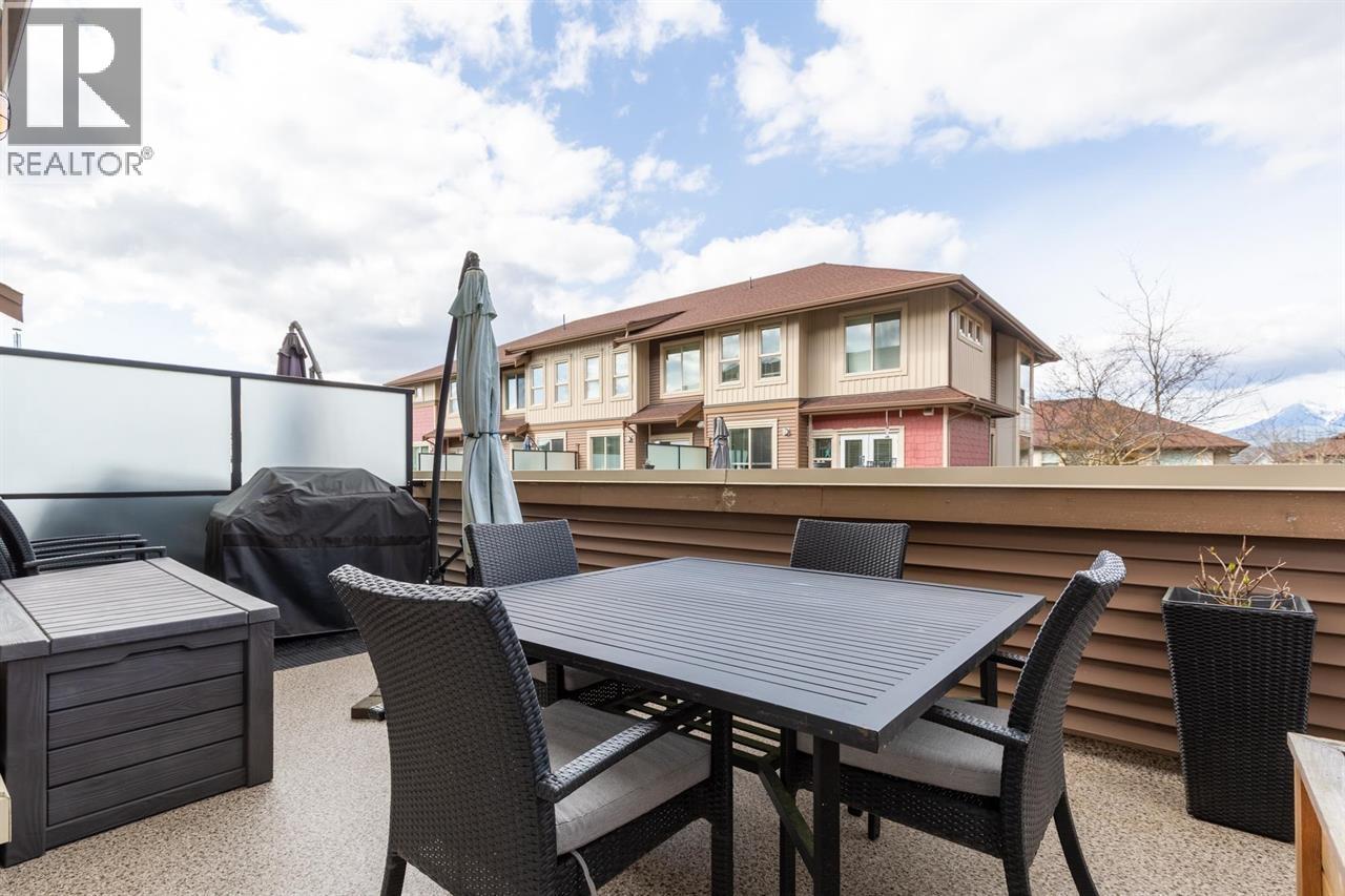13 10480 248 Street Property Photo 17