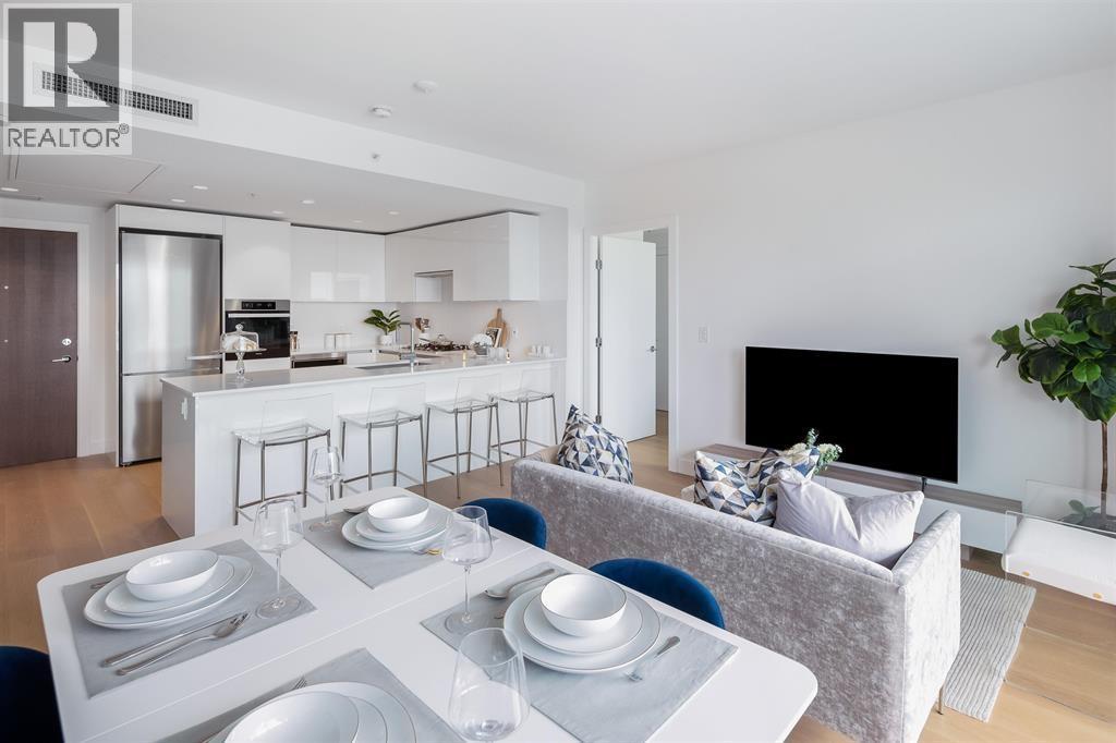 605 5788 GILBERT ROAD Property Photo 1