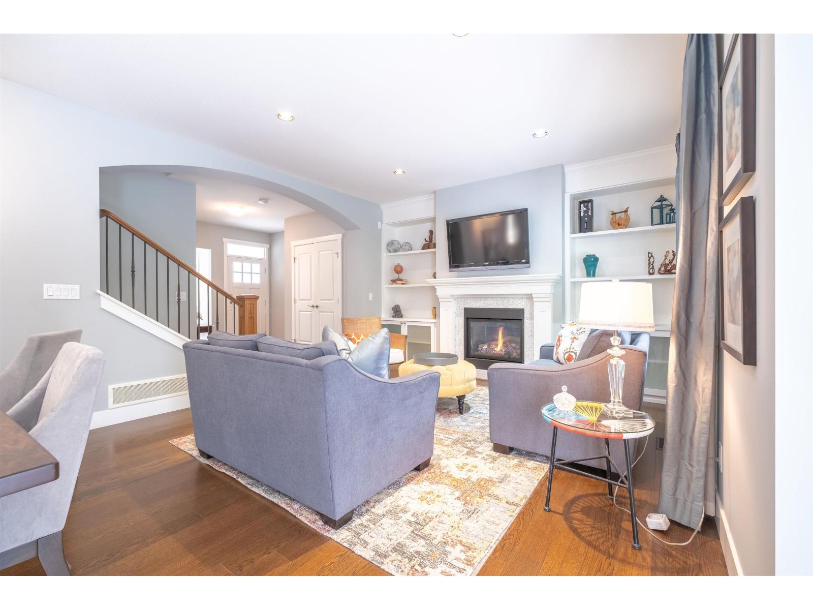 23 15885 26 Avenue Property Photo 14