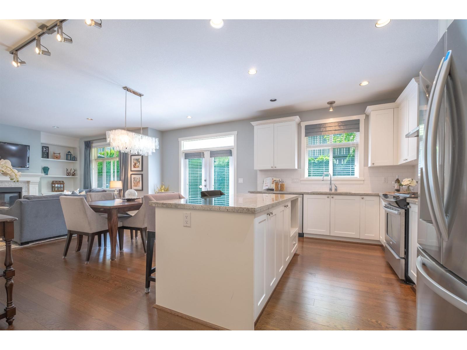23 15885 26 Avenue Property Photo 17