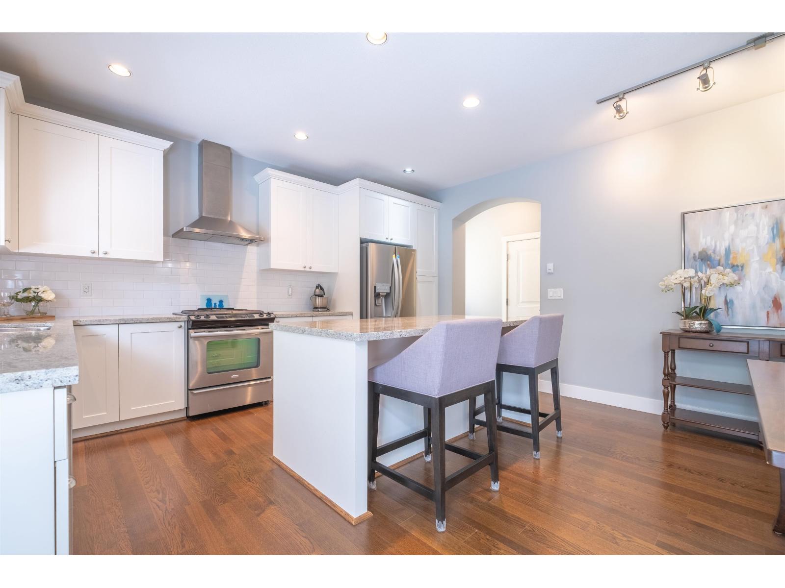 23 15885 26 Avenue Property Photo 19