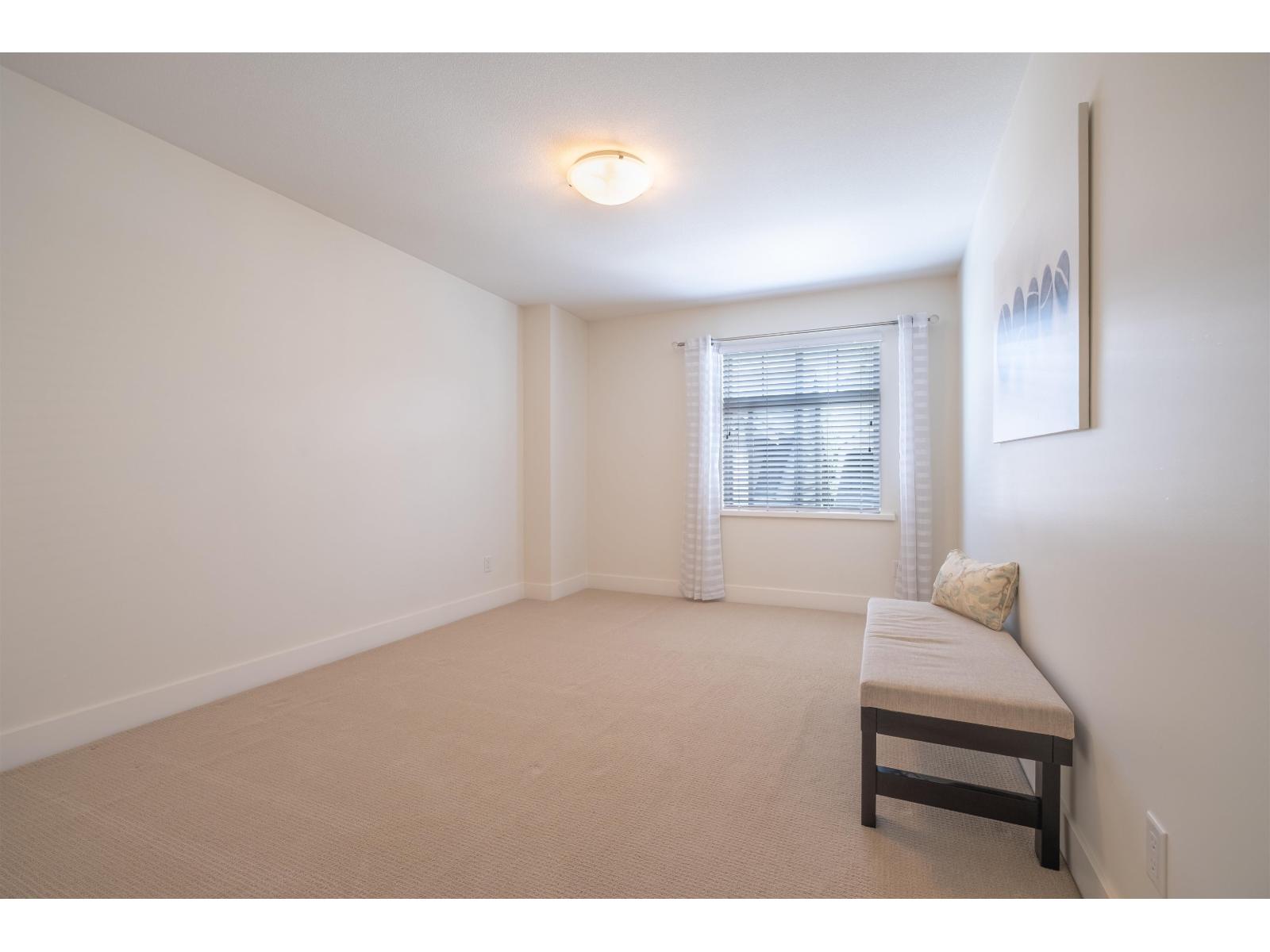 23 15885 26 Avenue Property Photo 29