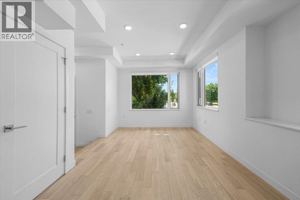 4110 Columbia Street Property Photo 5
