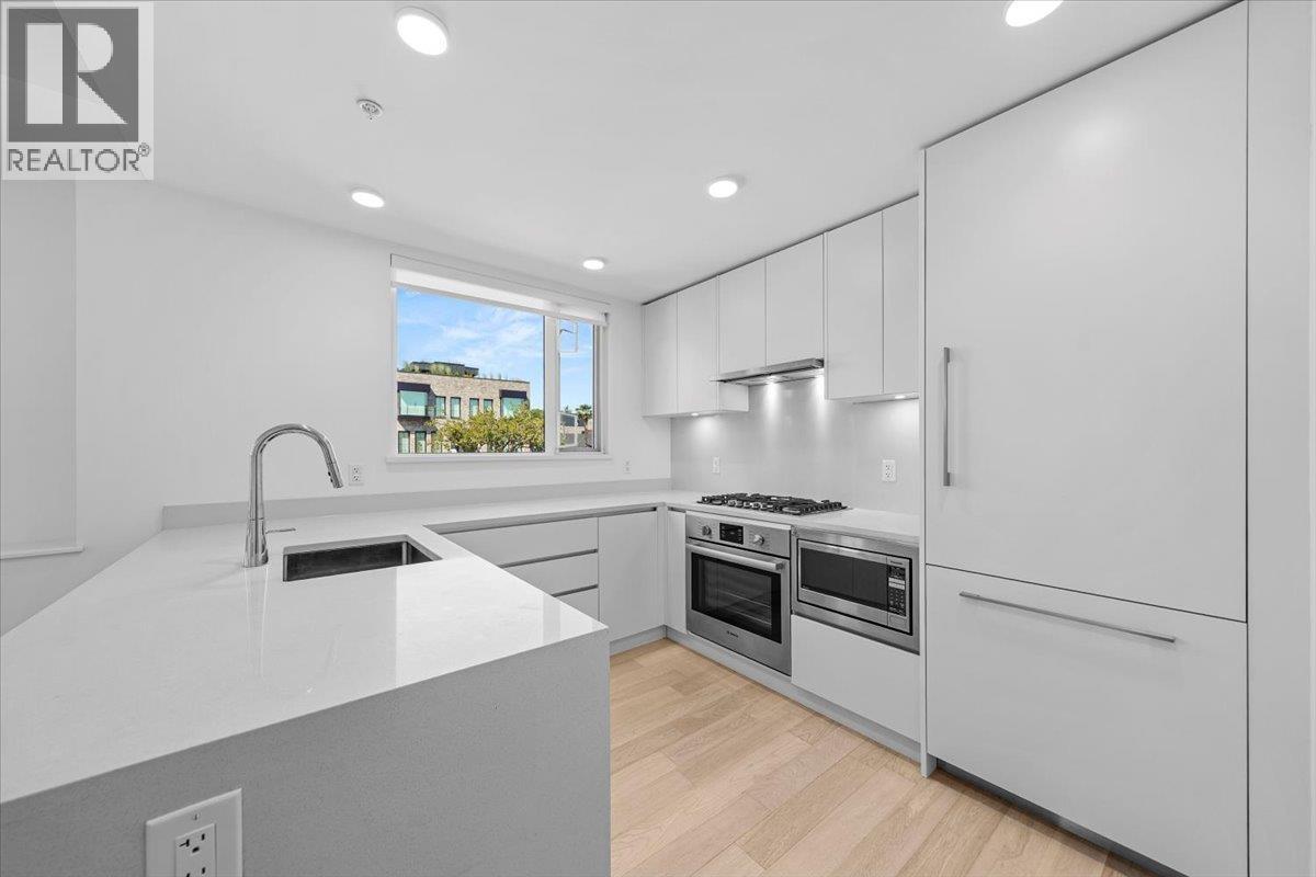 4110 Columbia Street Property Photo 11