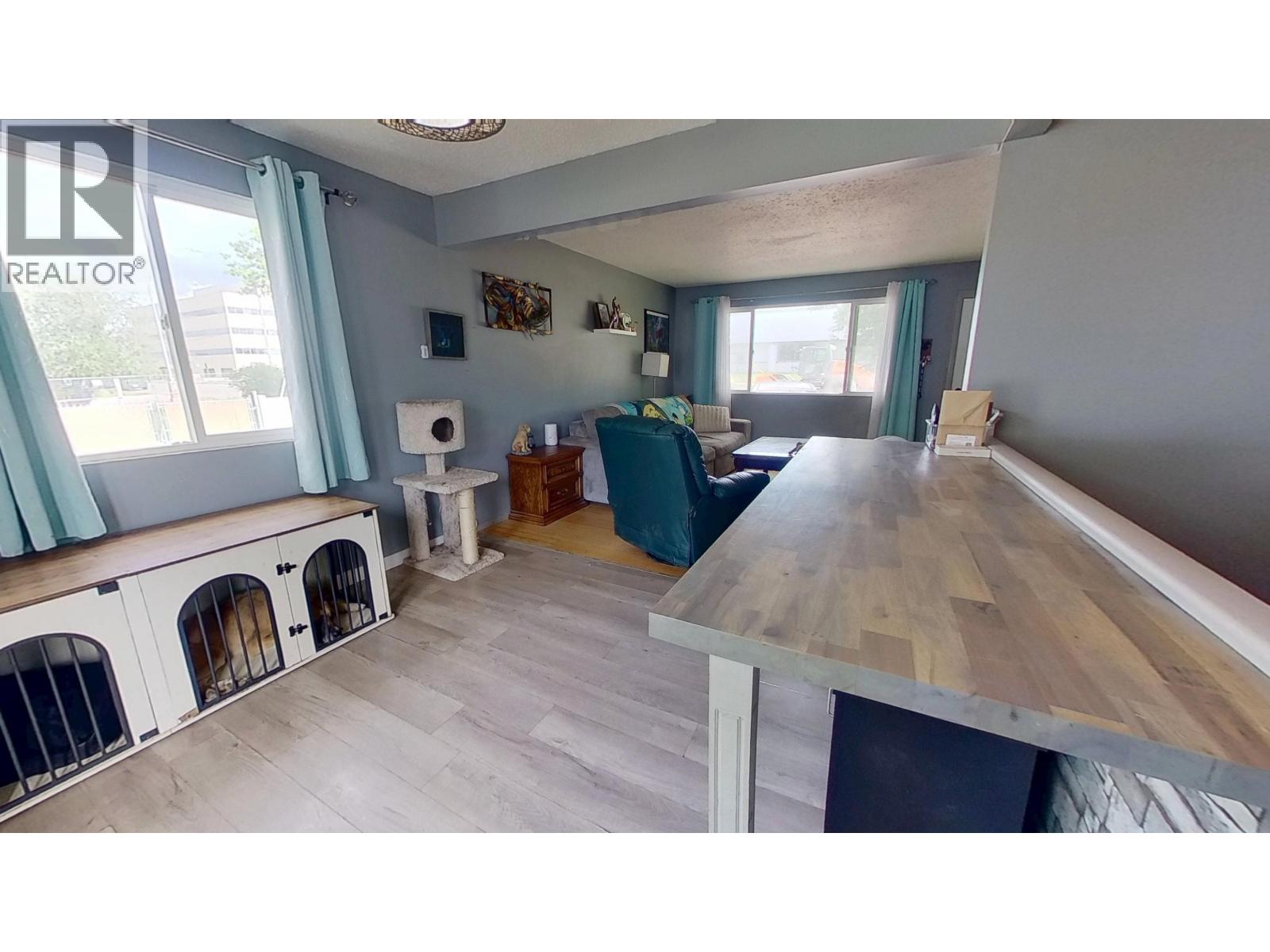 10116 110 Avenue Property Photo 7