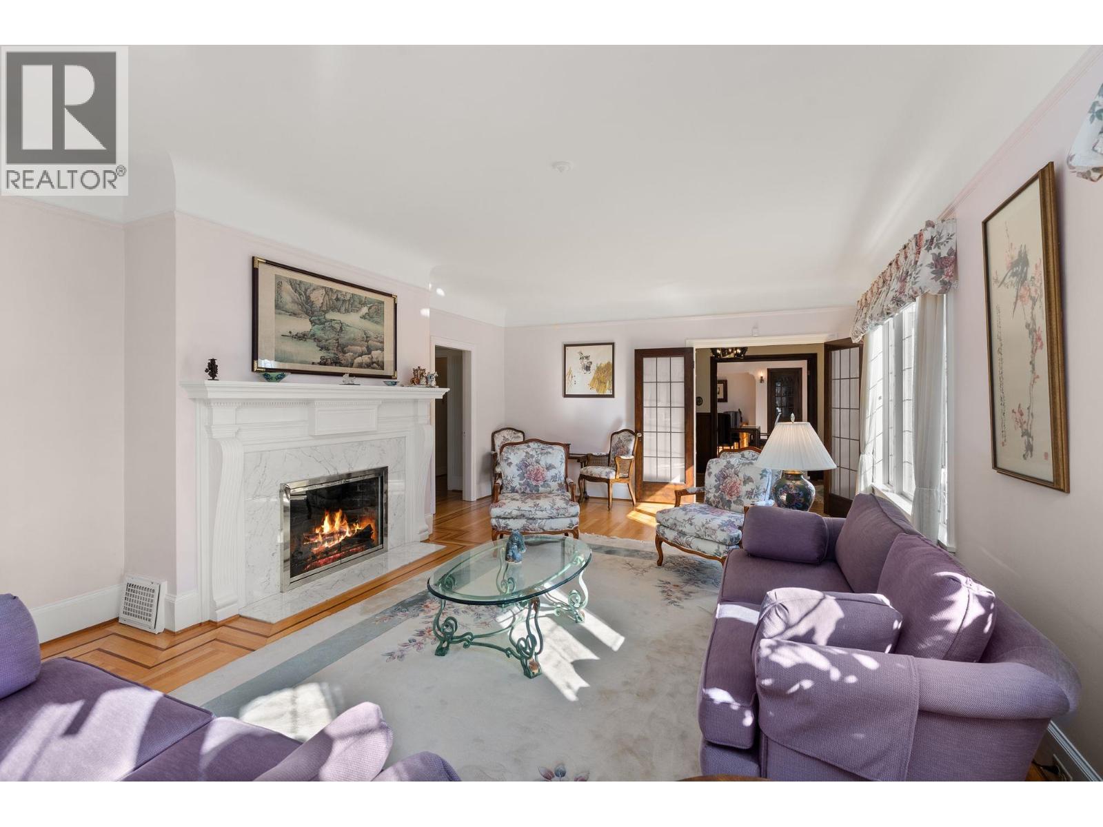 1537 W 40th Avenue Property Photo 11