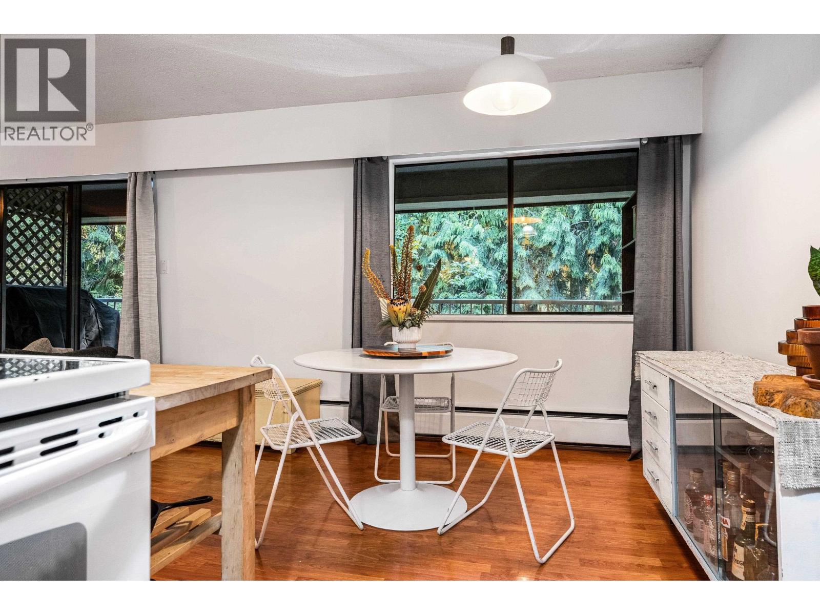 402 5340 Hastings Street Property Photo 7