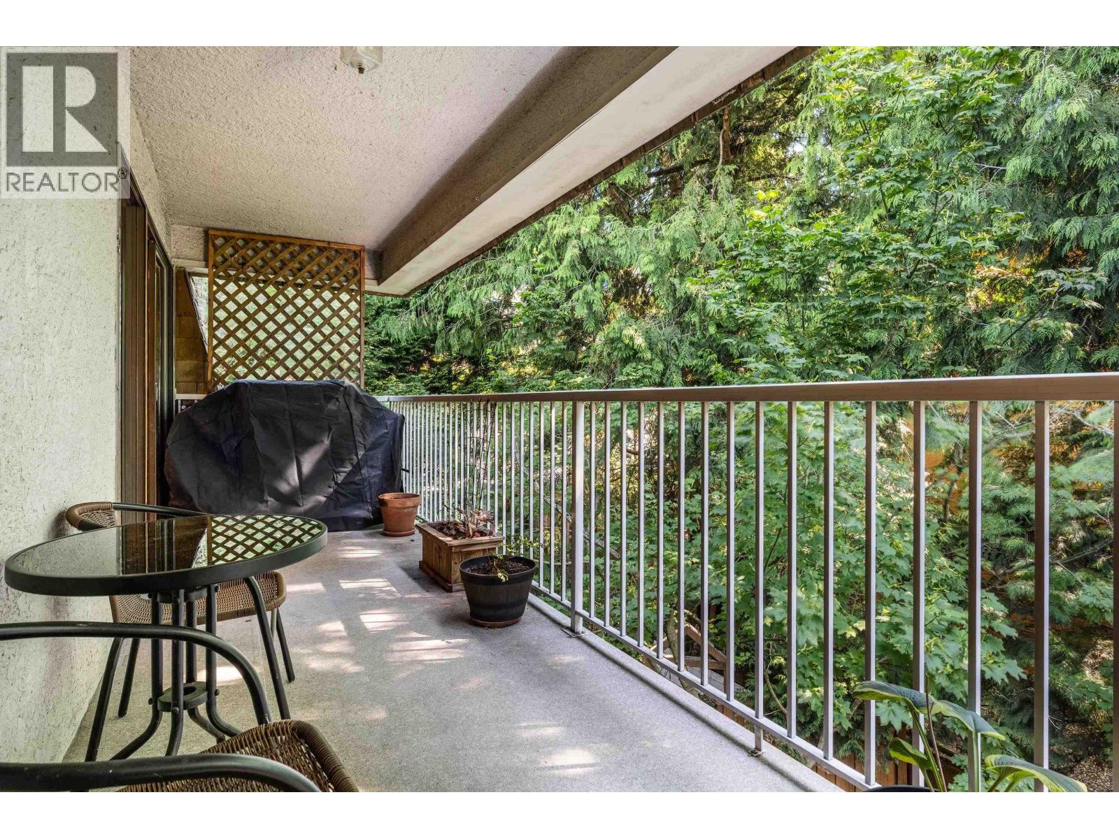 402 5340 Hastings Street Property Photo 16