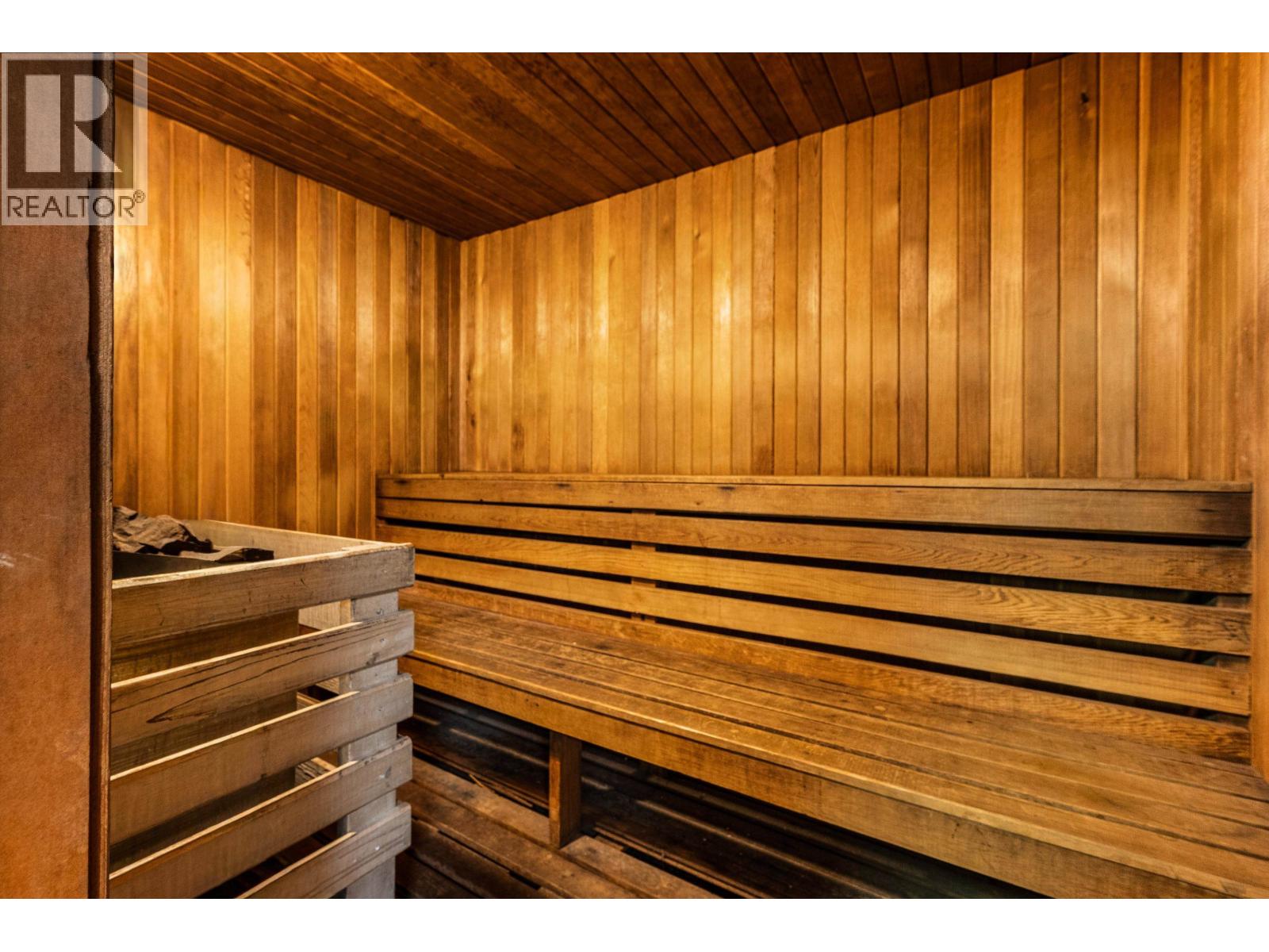 402 5340 Hastings Street Property Photo 25