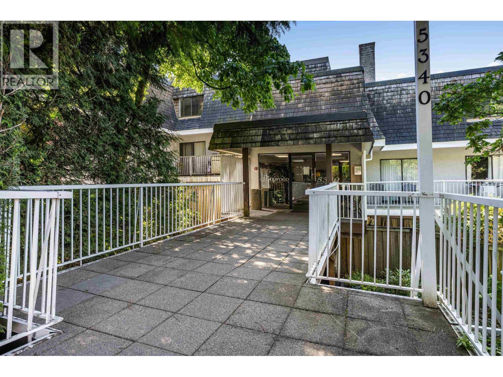 402 5340 Hastings Street Property Photo 37