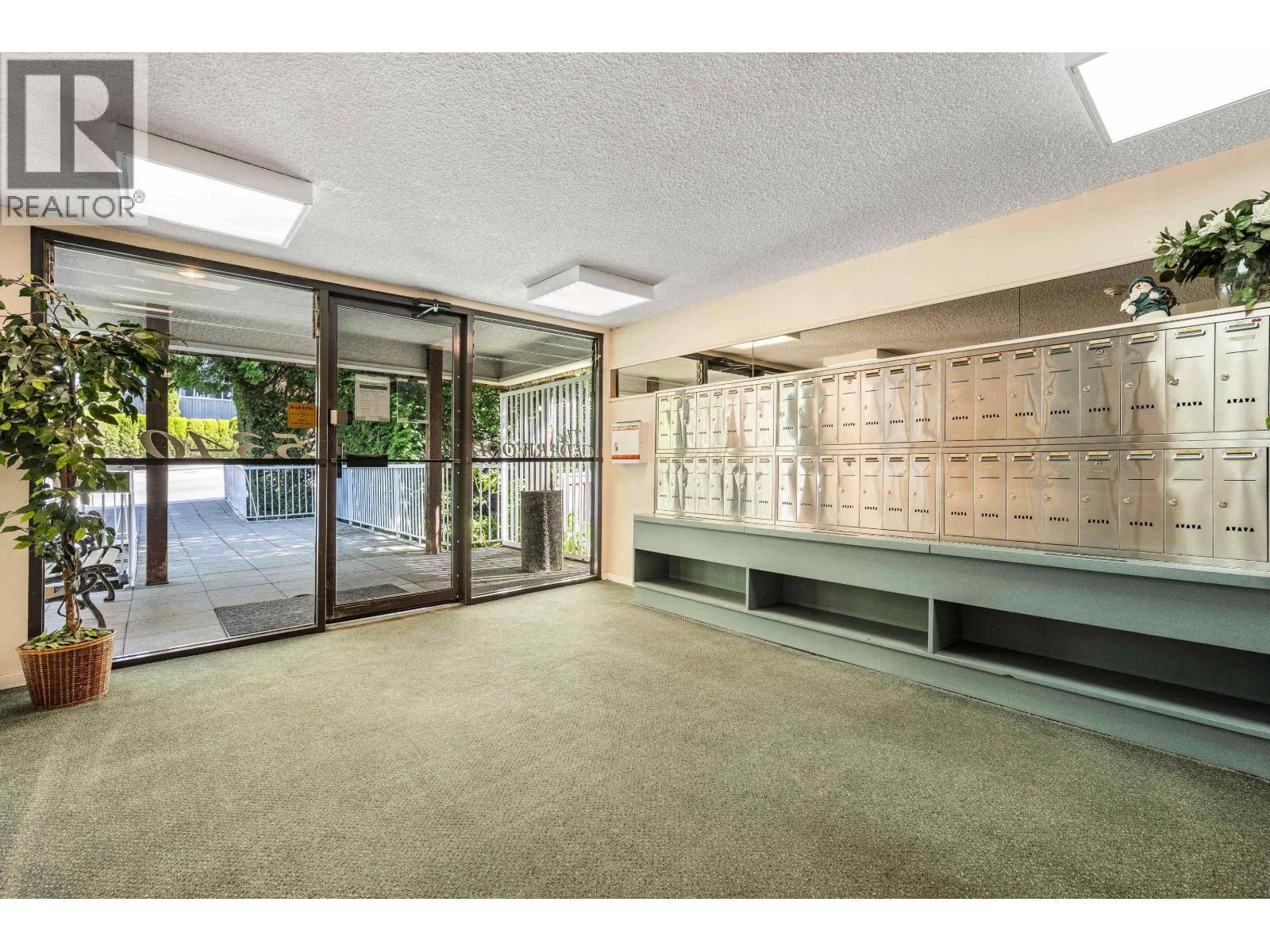 402 5340 Hastings Street Property Photo 40